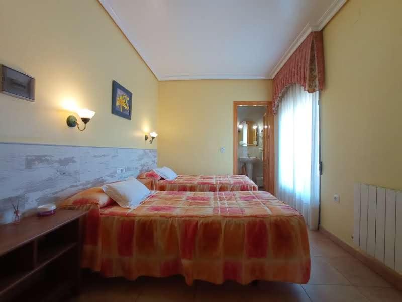 Twin Room with Mountain View photo 3
