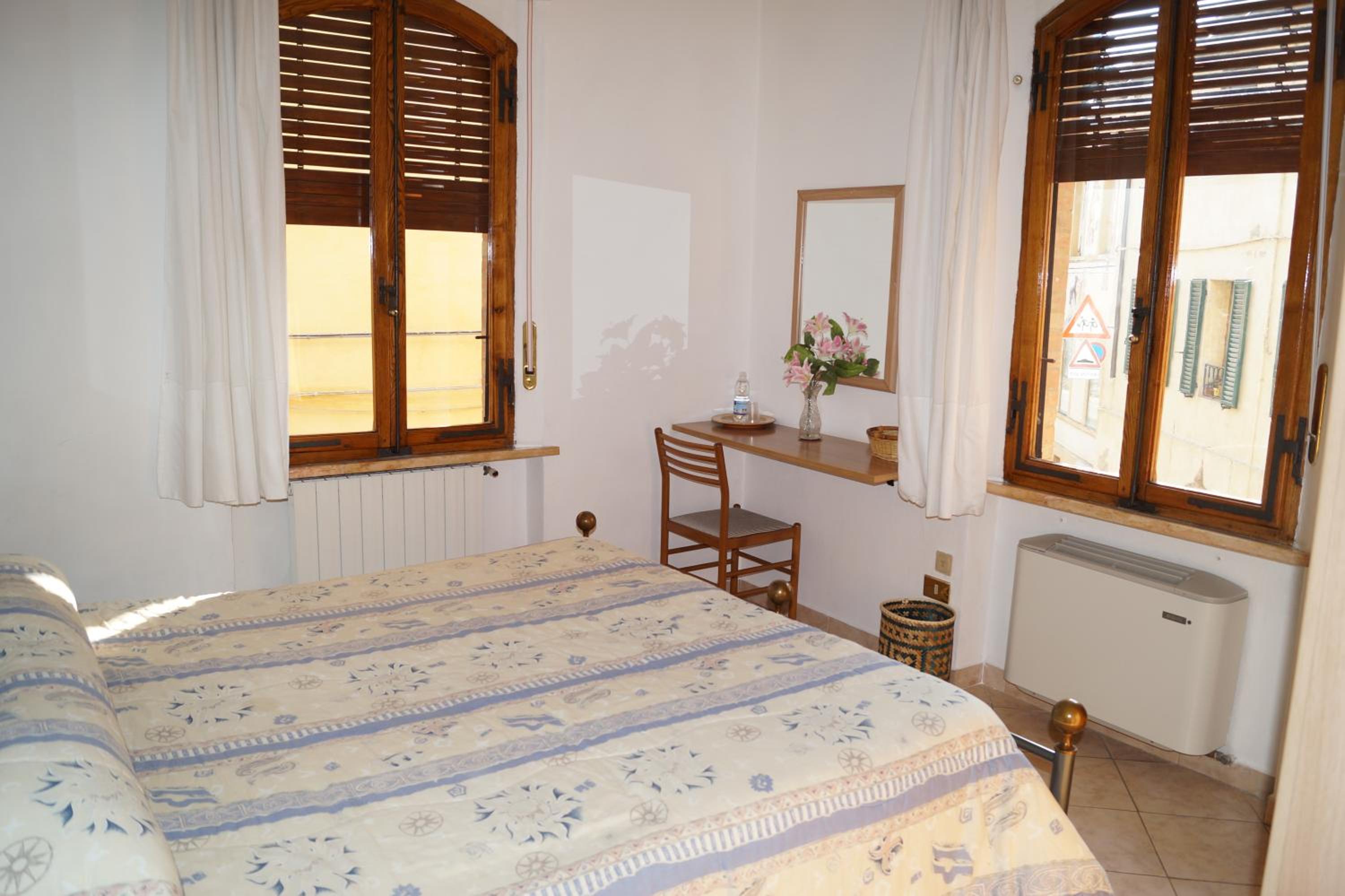 Triple Room - Photo 16