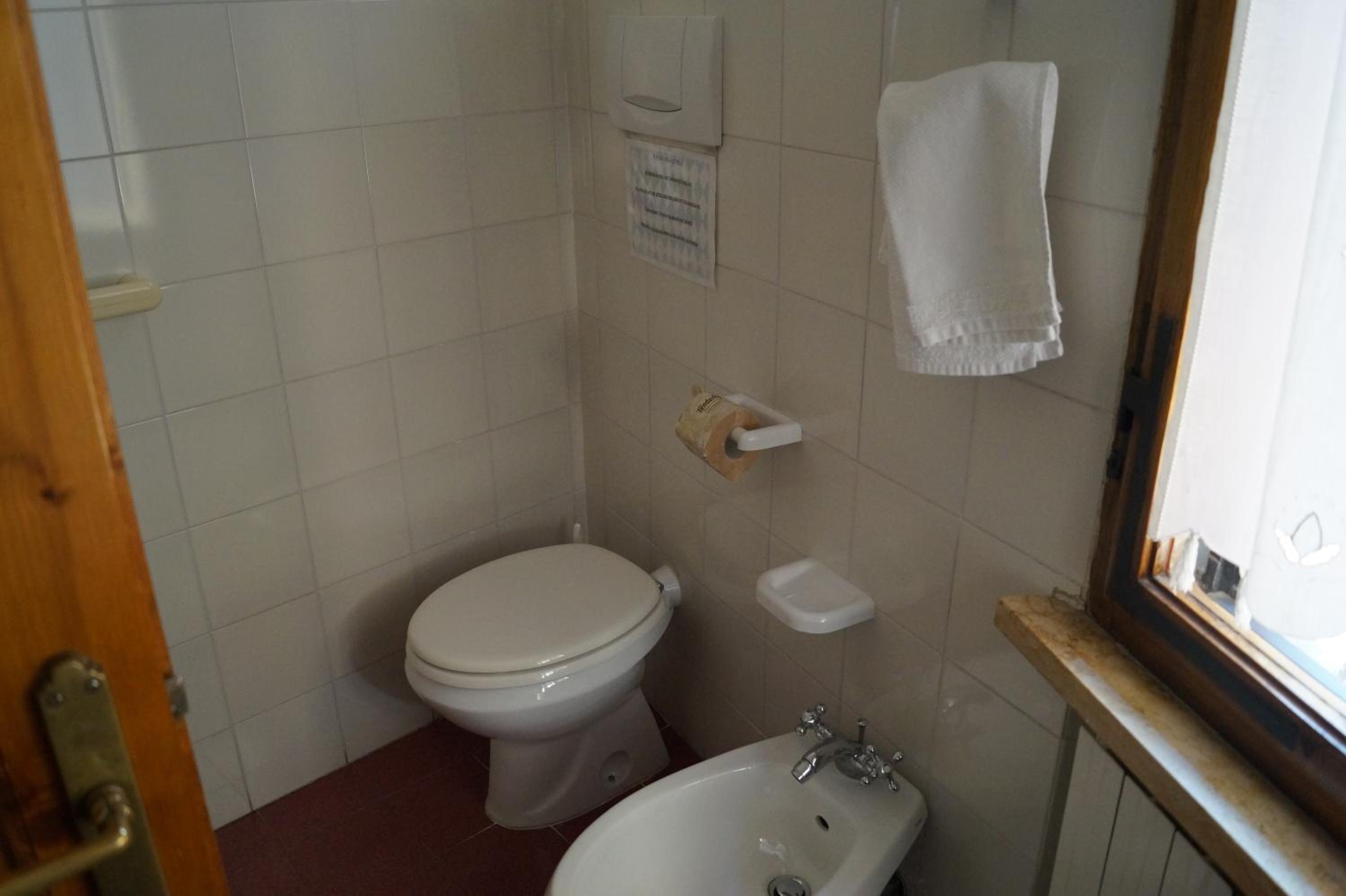 Triple Room - Photo 15