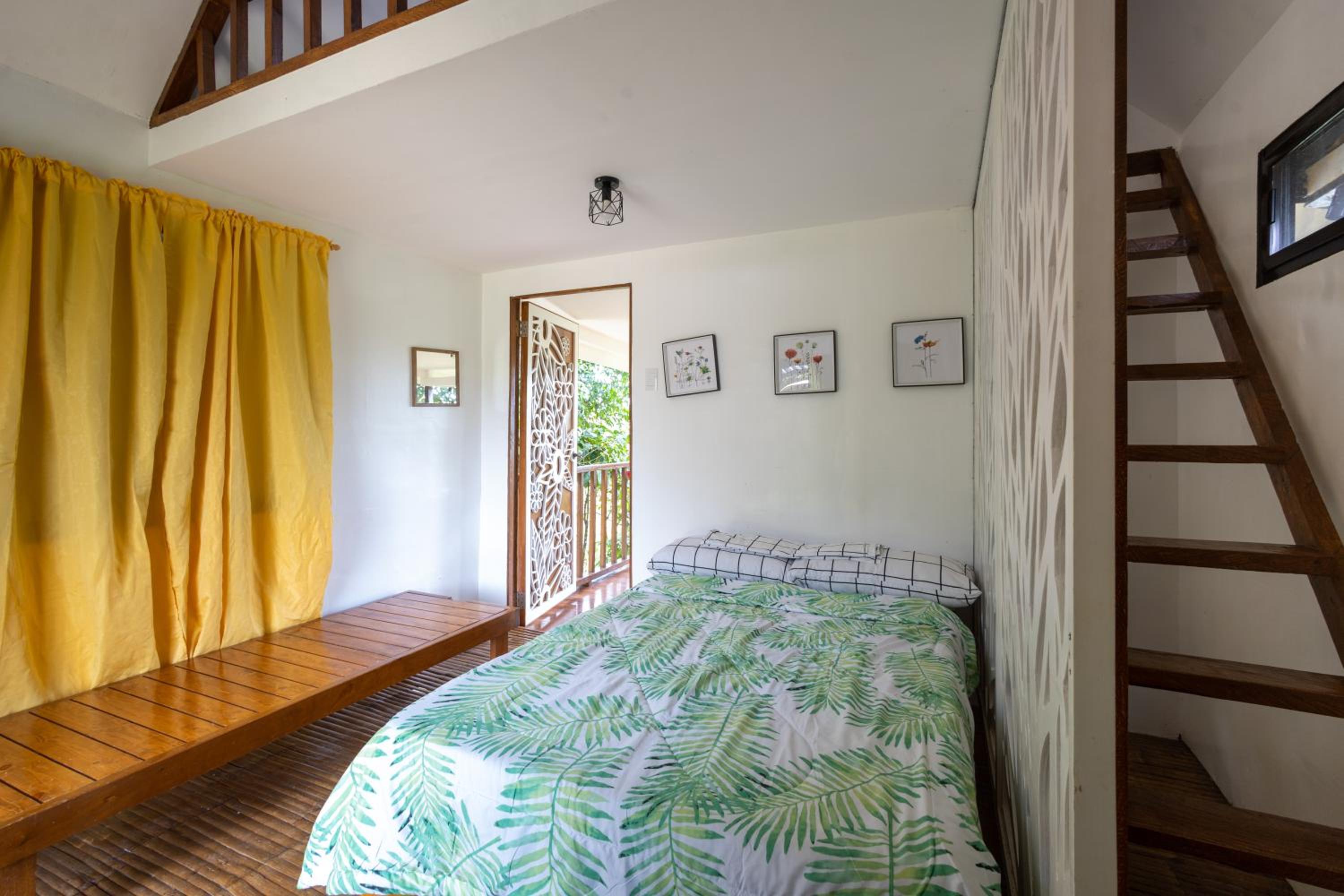 Two-Bedroom House photo 2