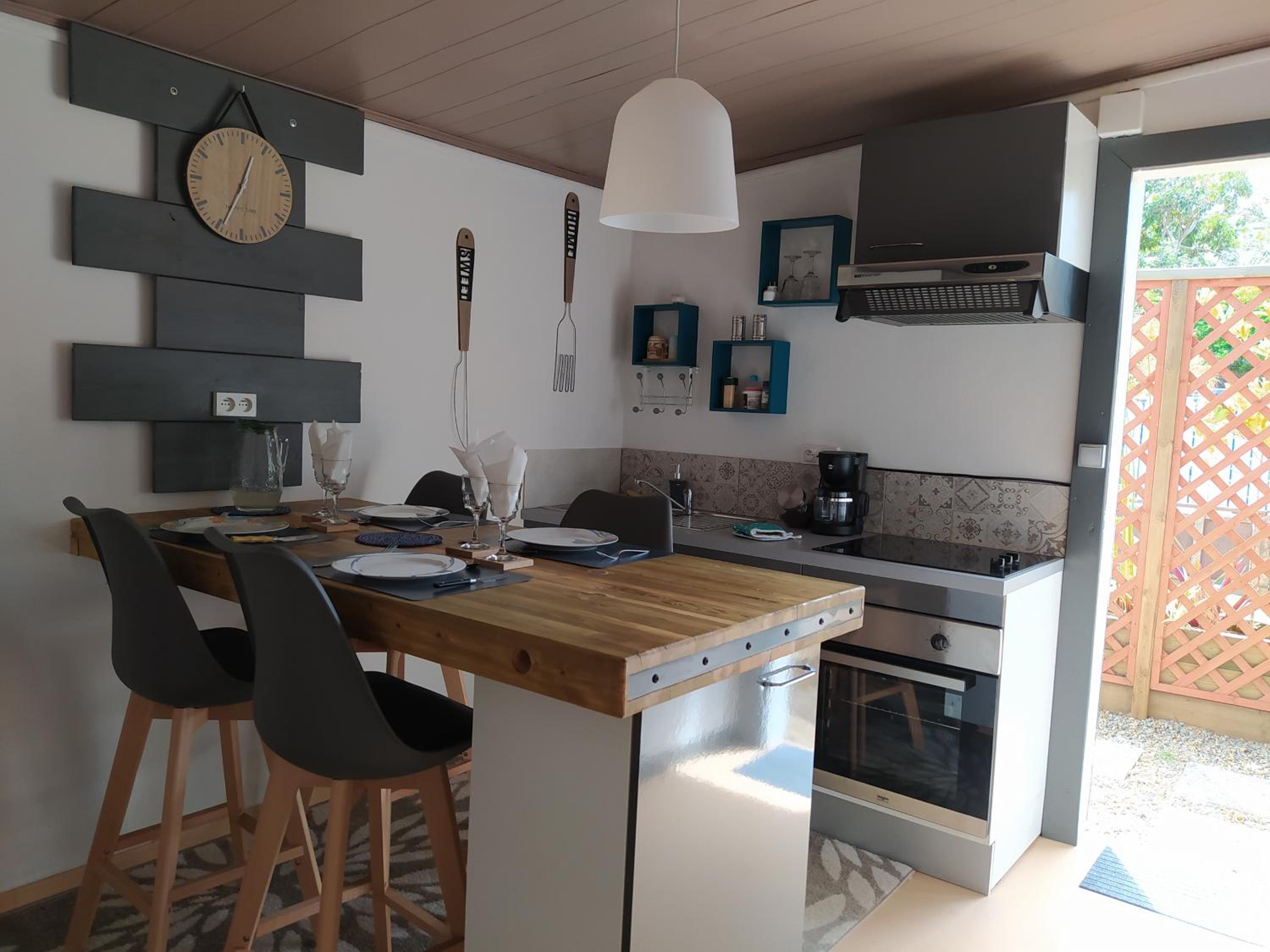 Three-Bedroom Vacation Home  photo 2