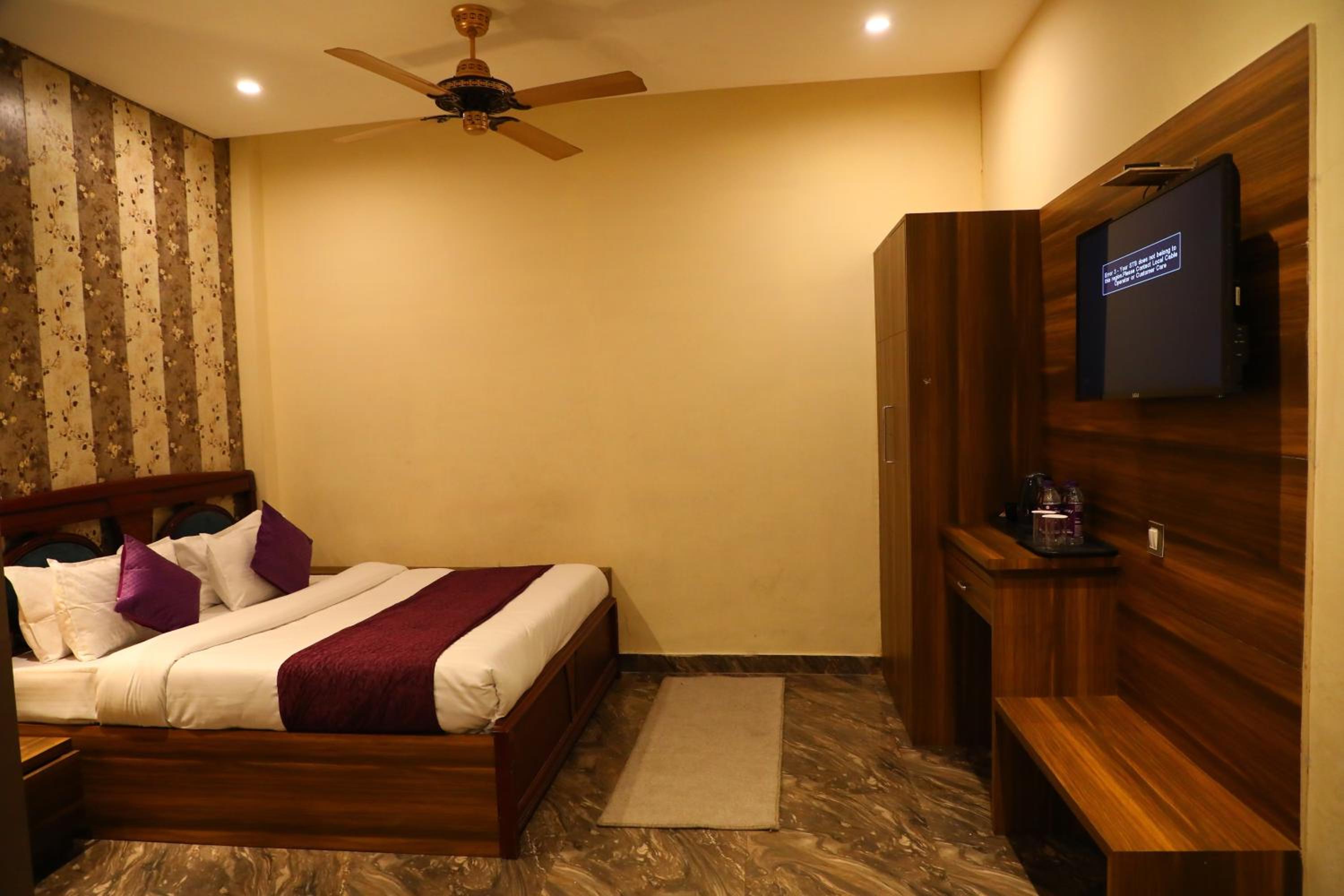 Deluxe Family Suite photo 3