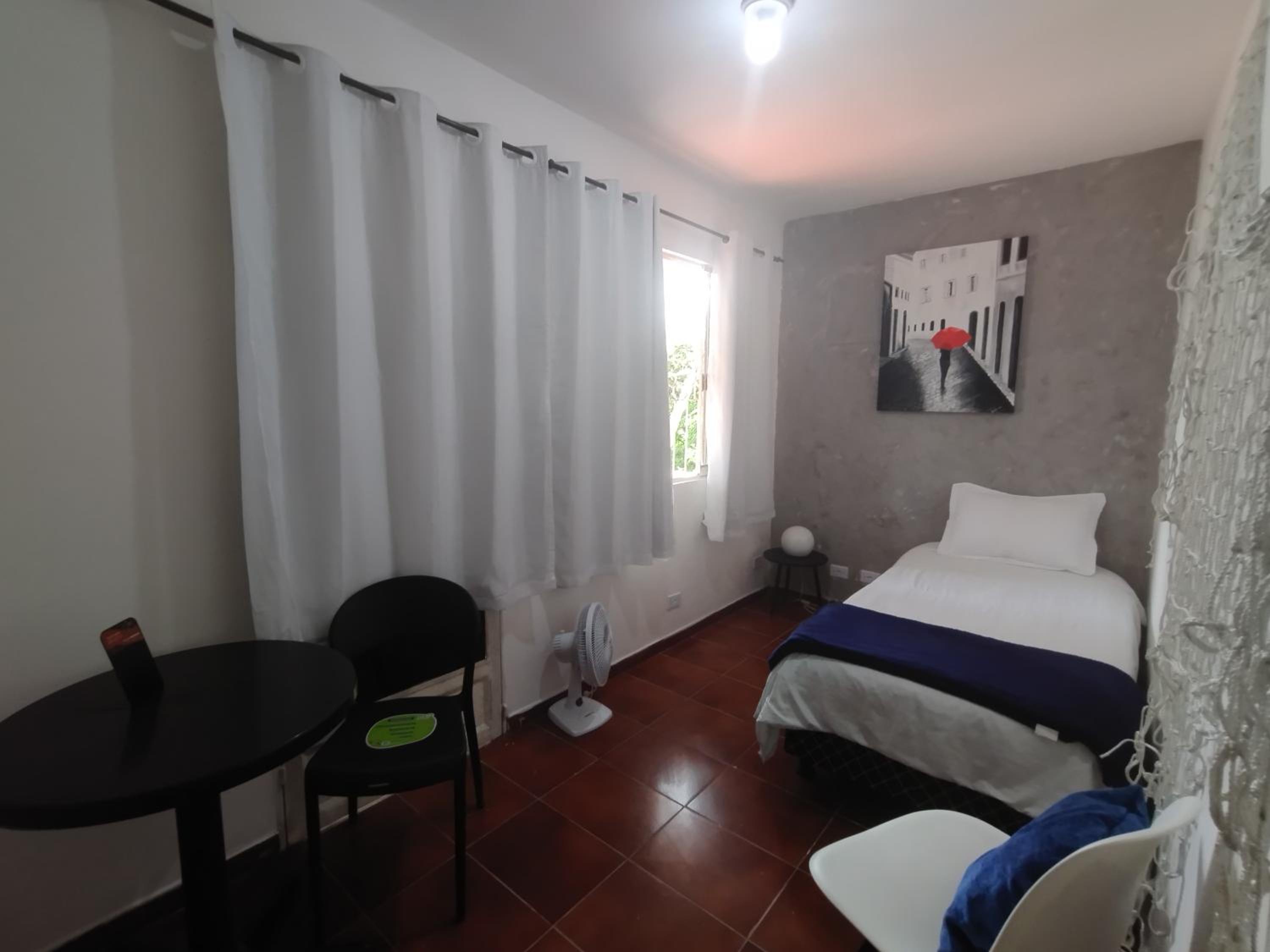 Single Room with Shared Bathroom photo 1