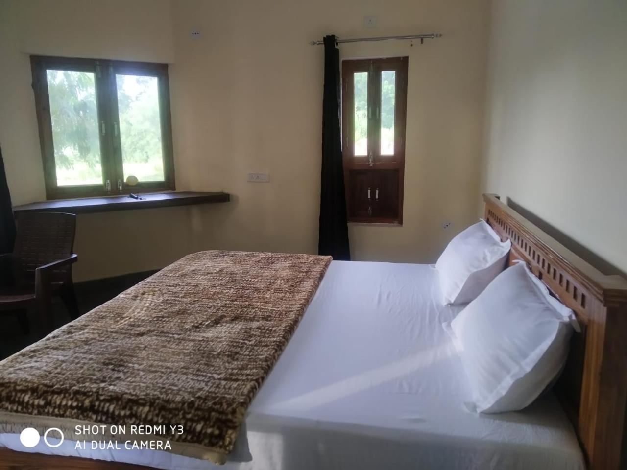 Double Room with Private Bathroom - Photo 7