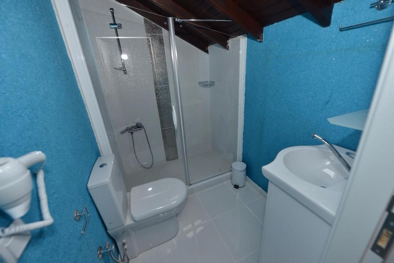 Deluxe Family Suite photo 2