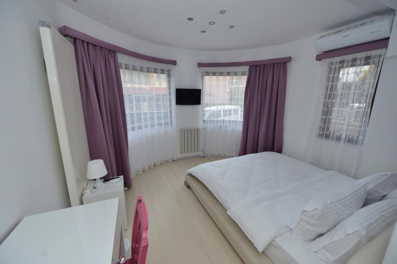 Double Room with Private Bathroom photo 3