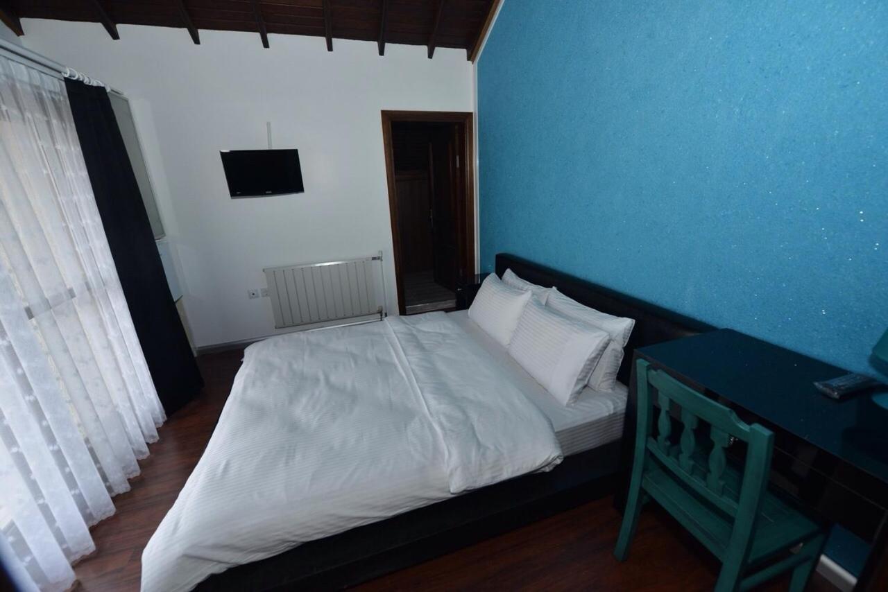 Deluxe Family Suite photo 1