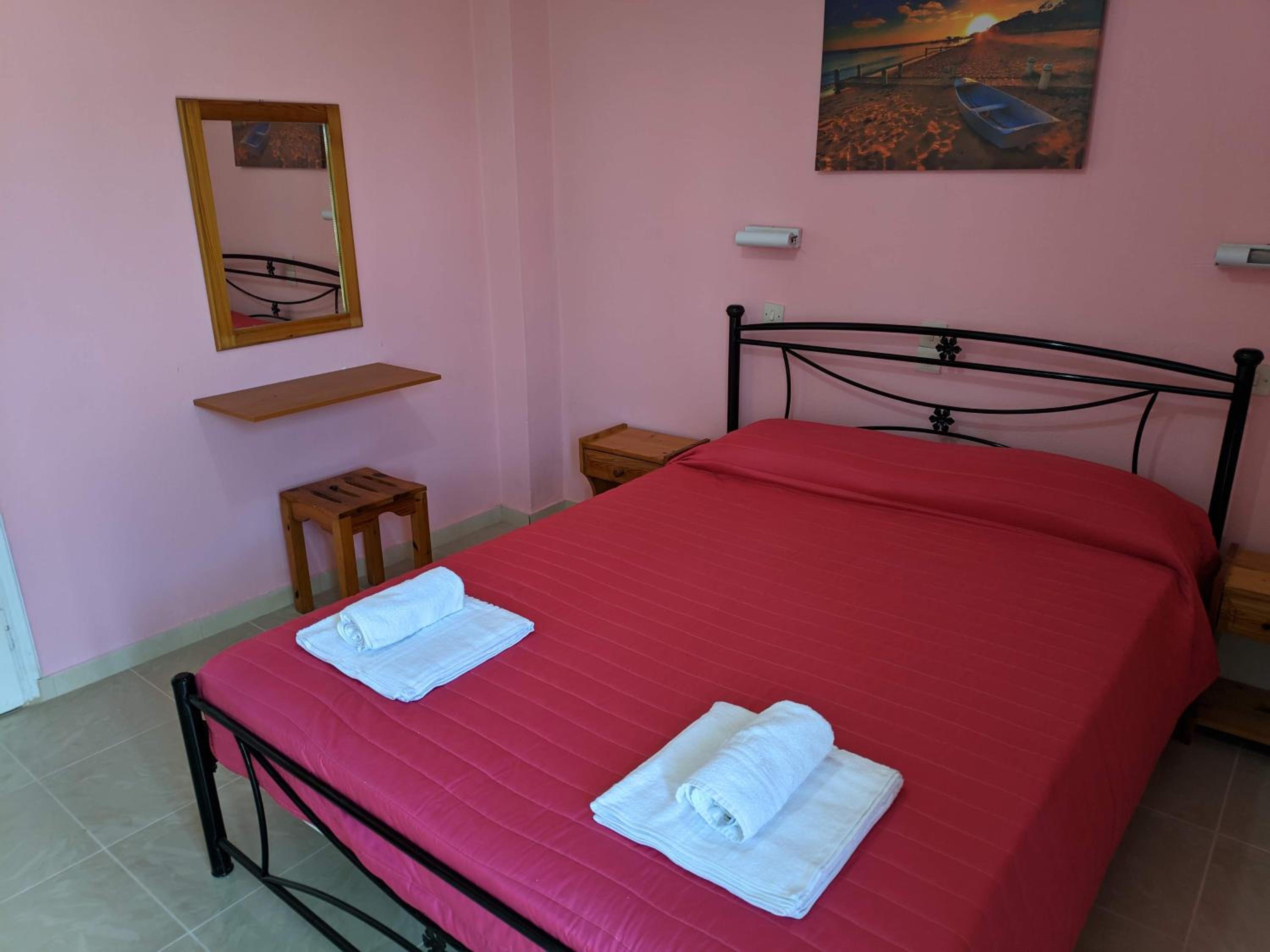 Double Room with Garden View - Photo 1