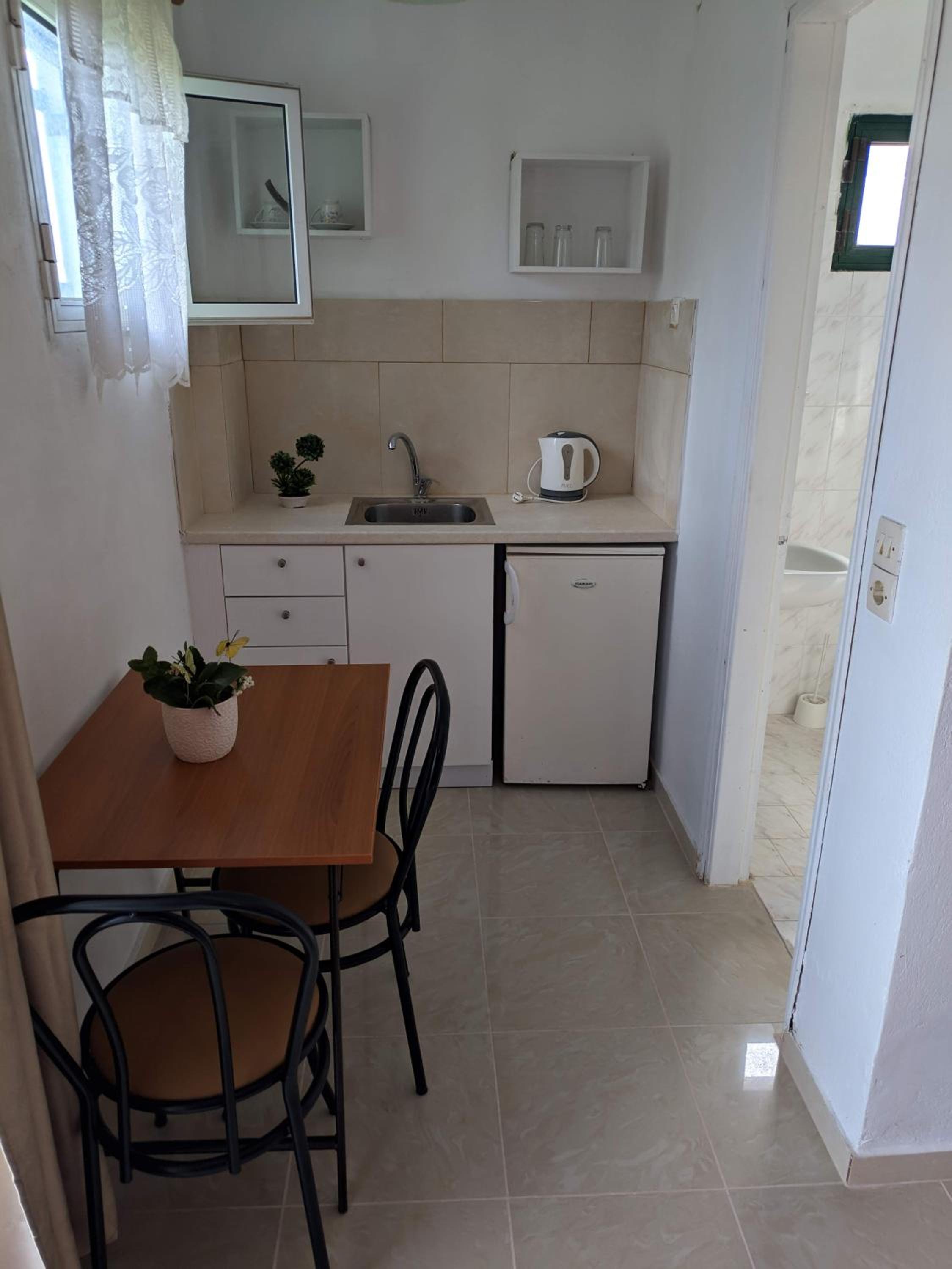 Double Room with Garden View - Photo 6