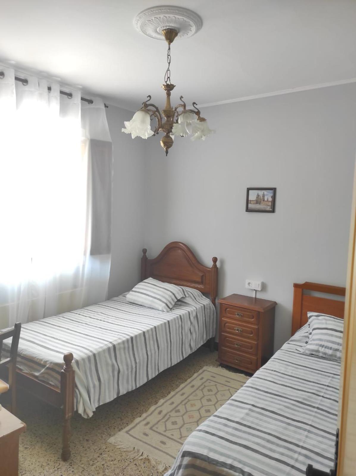 Casa de cuatro habitaciones
