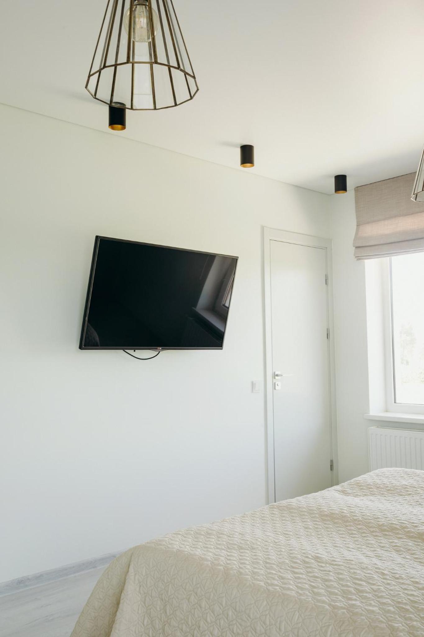 Double Room with Balcony - Photo 7