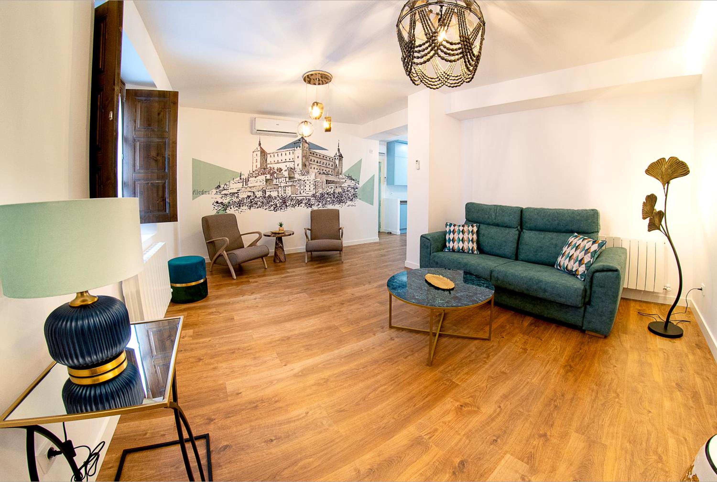 Deluxe Apartment
