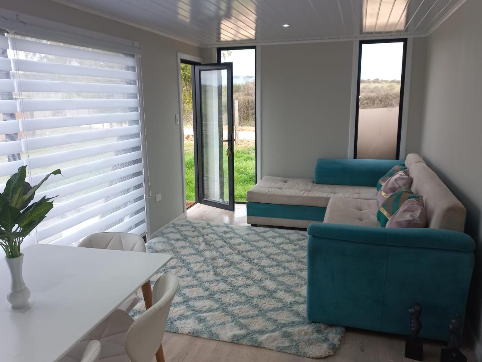 One-Bedroom House photo 1
