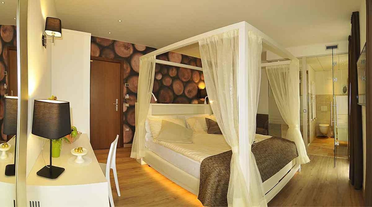 Superior Deluxe Double Room  - Photo 1