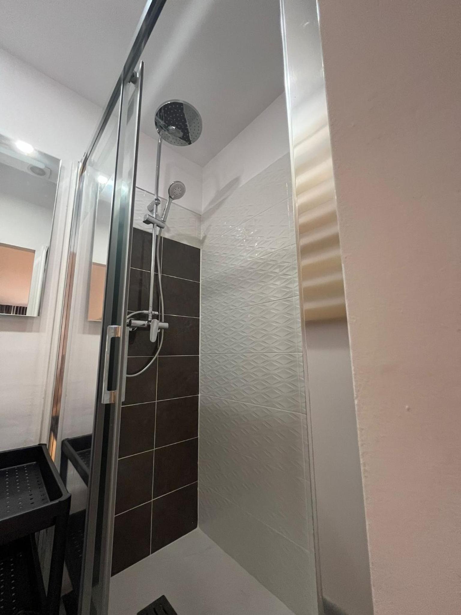 Standard Quadruple Room photo 2