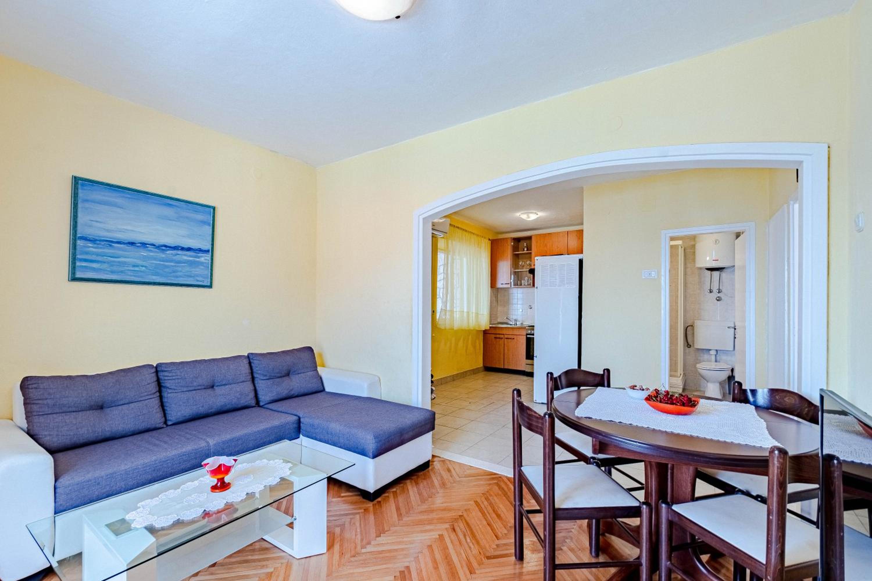Apartment - Ground Floor photo 3