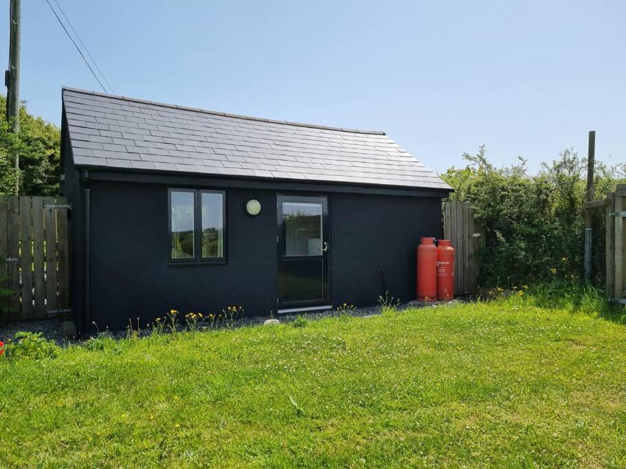 One-Bedroom House photo 3