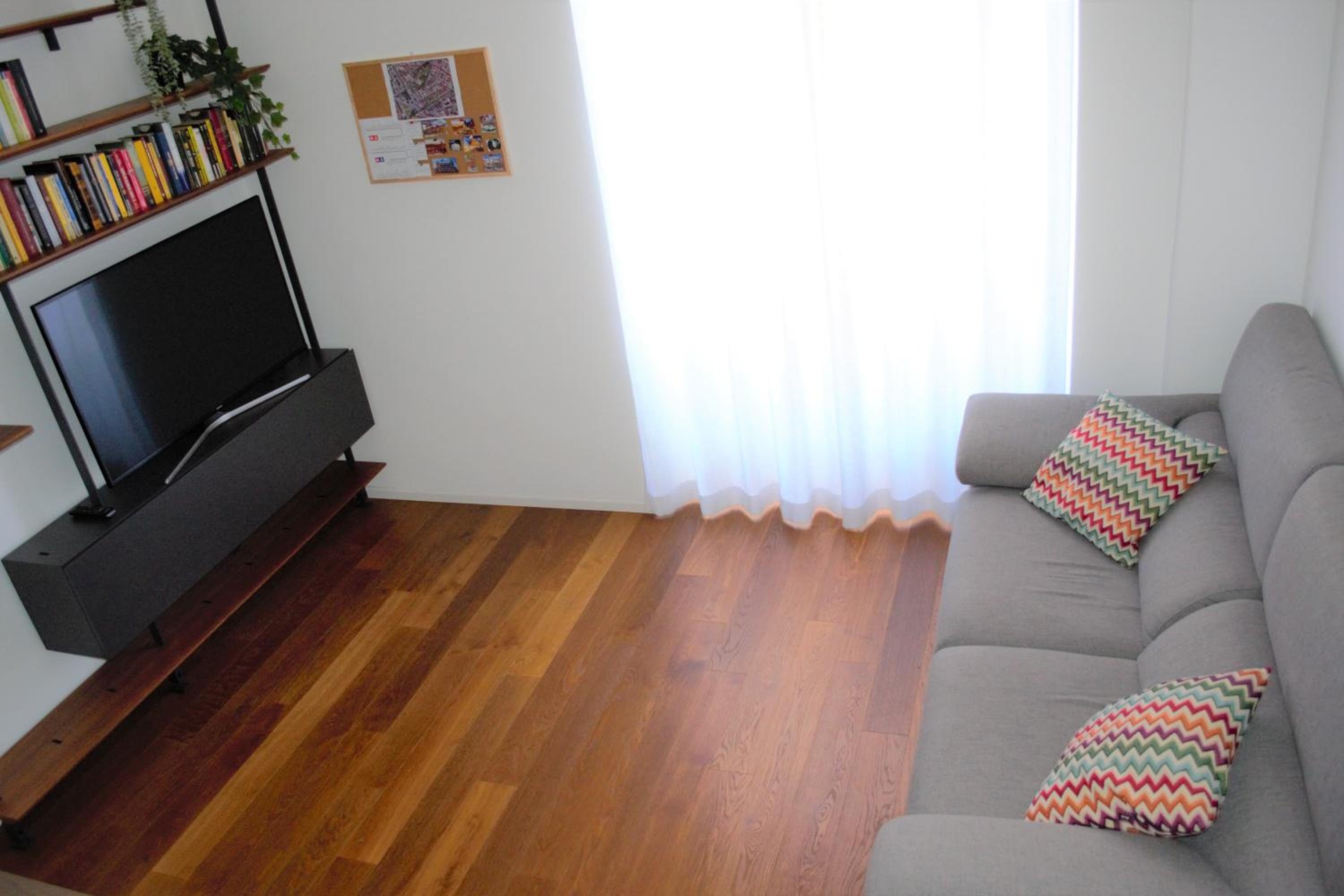 Apartment photo 2