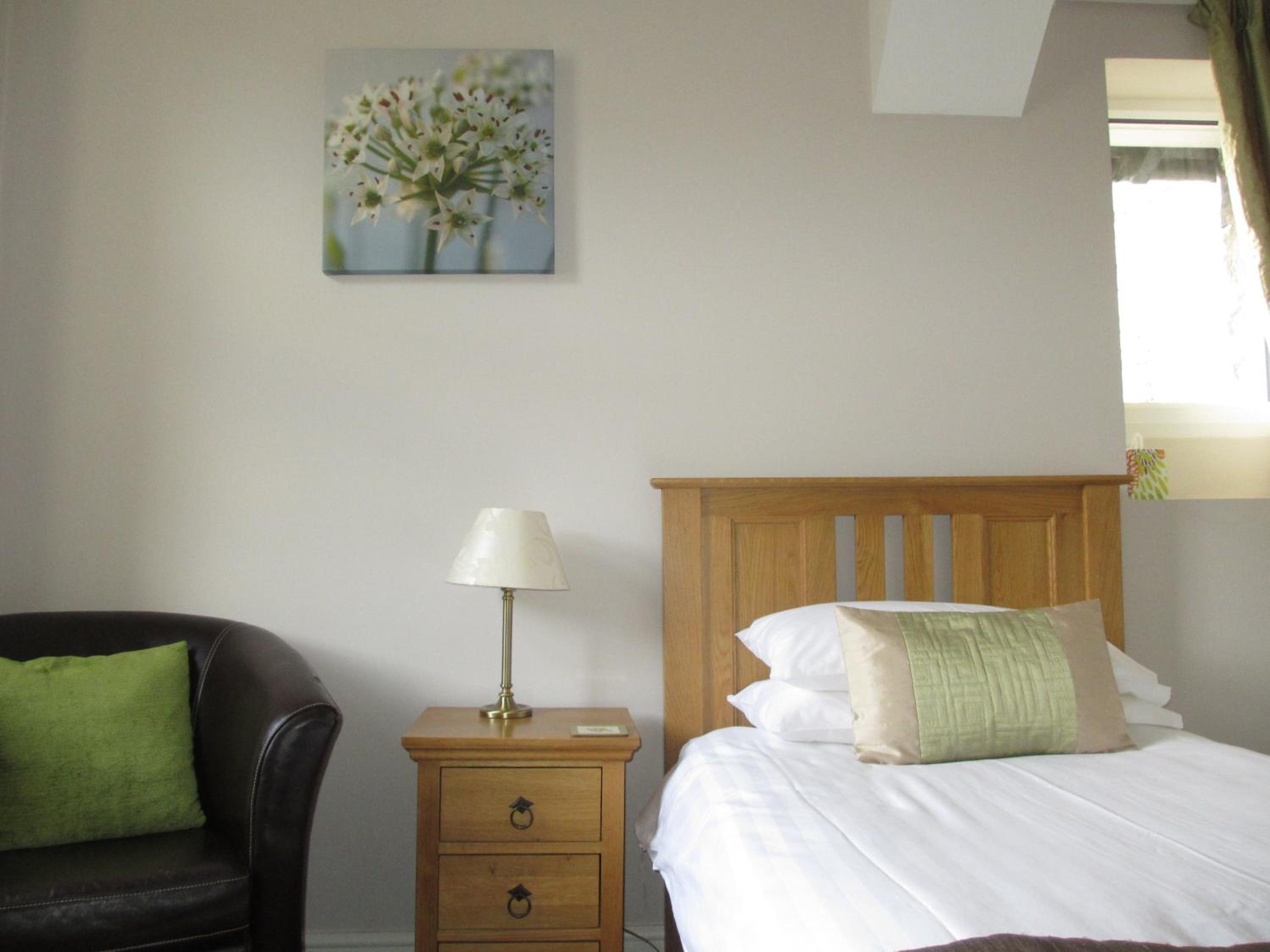 Large Single Room photo 2