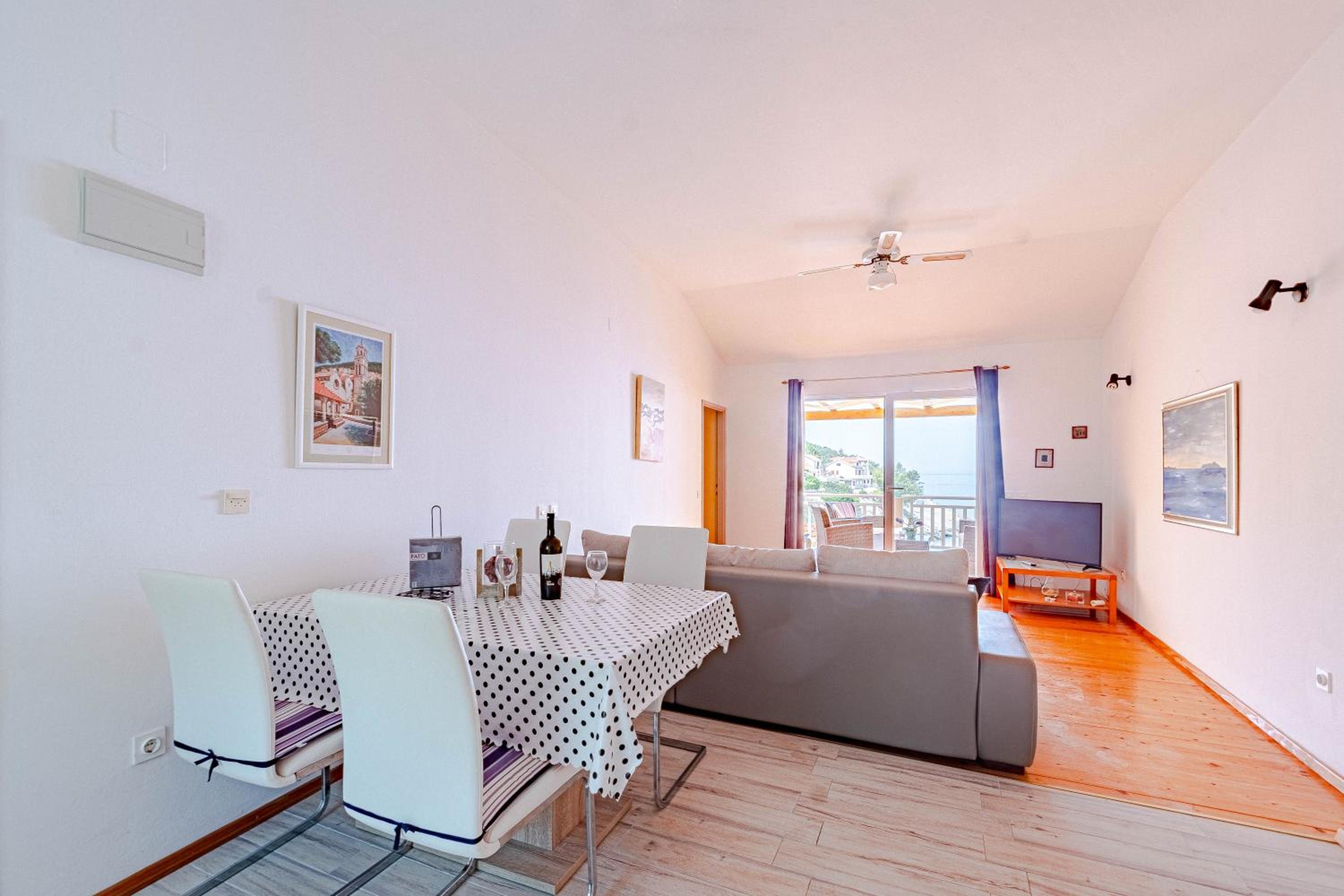 Apartment with Sea View photo 1