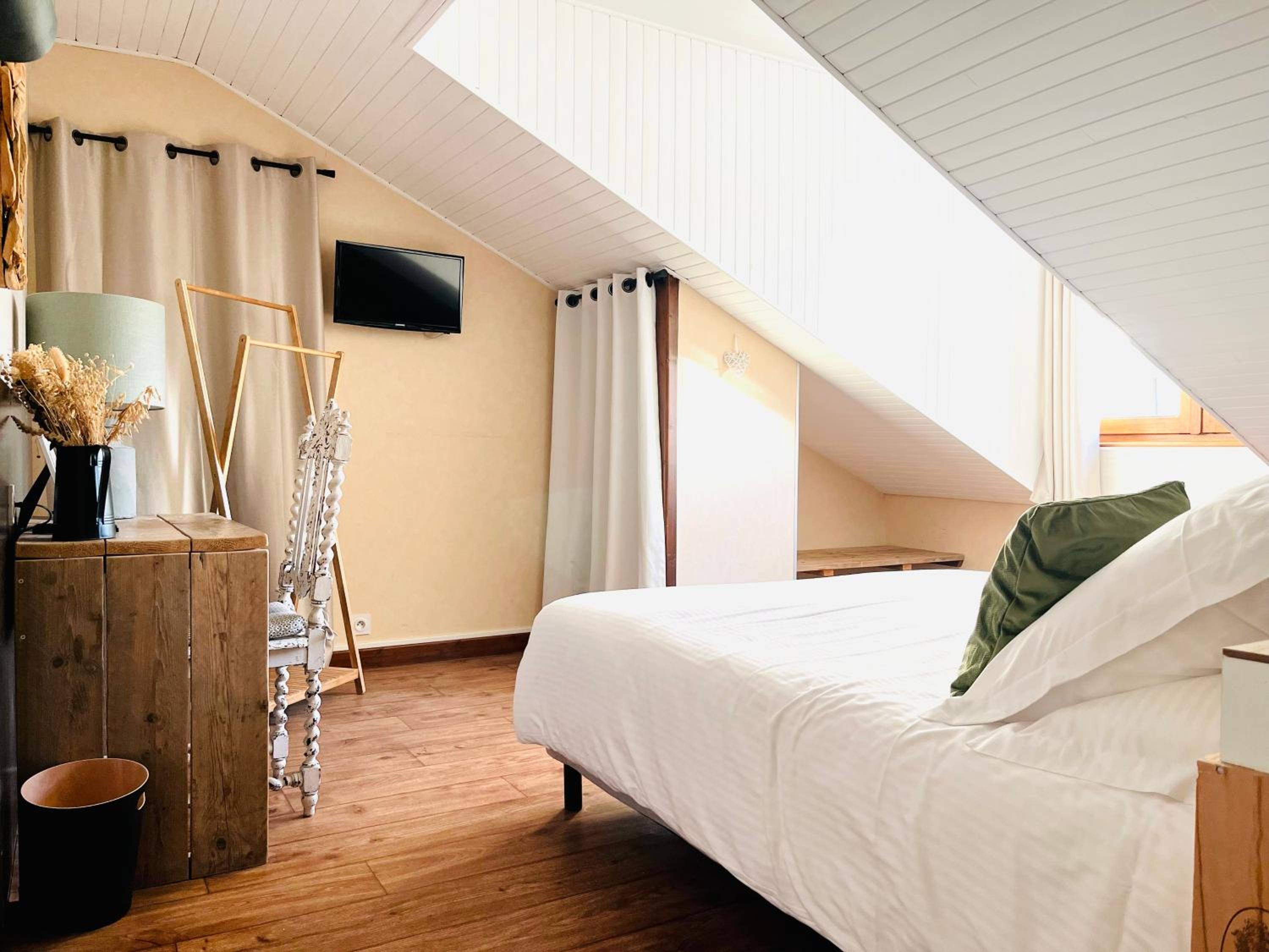 Standard Queen Room photo 1