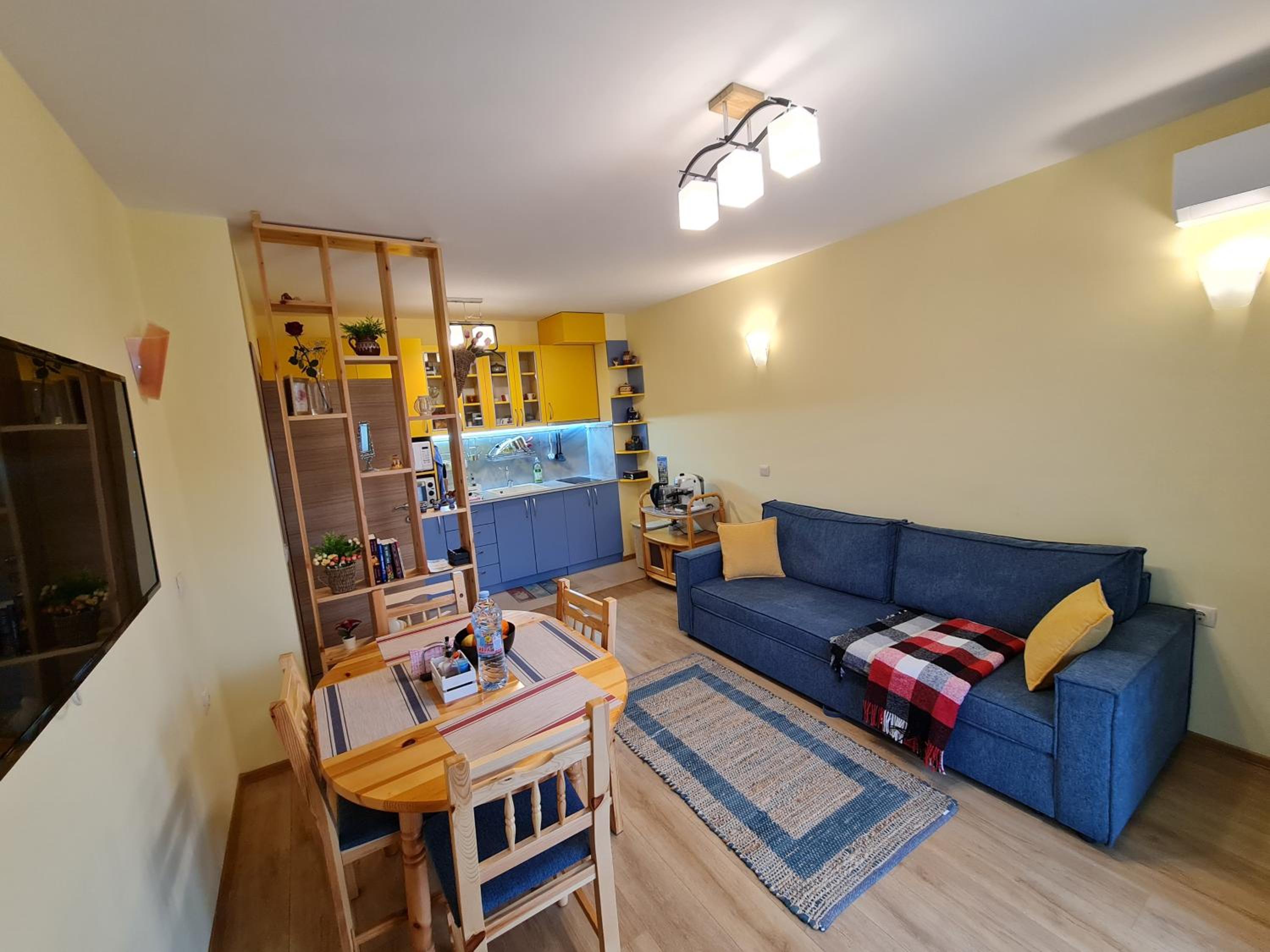 One-Bedroom Apartment - Photo 43