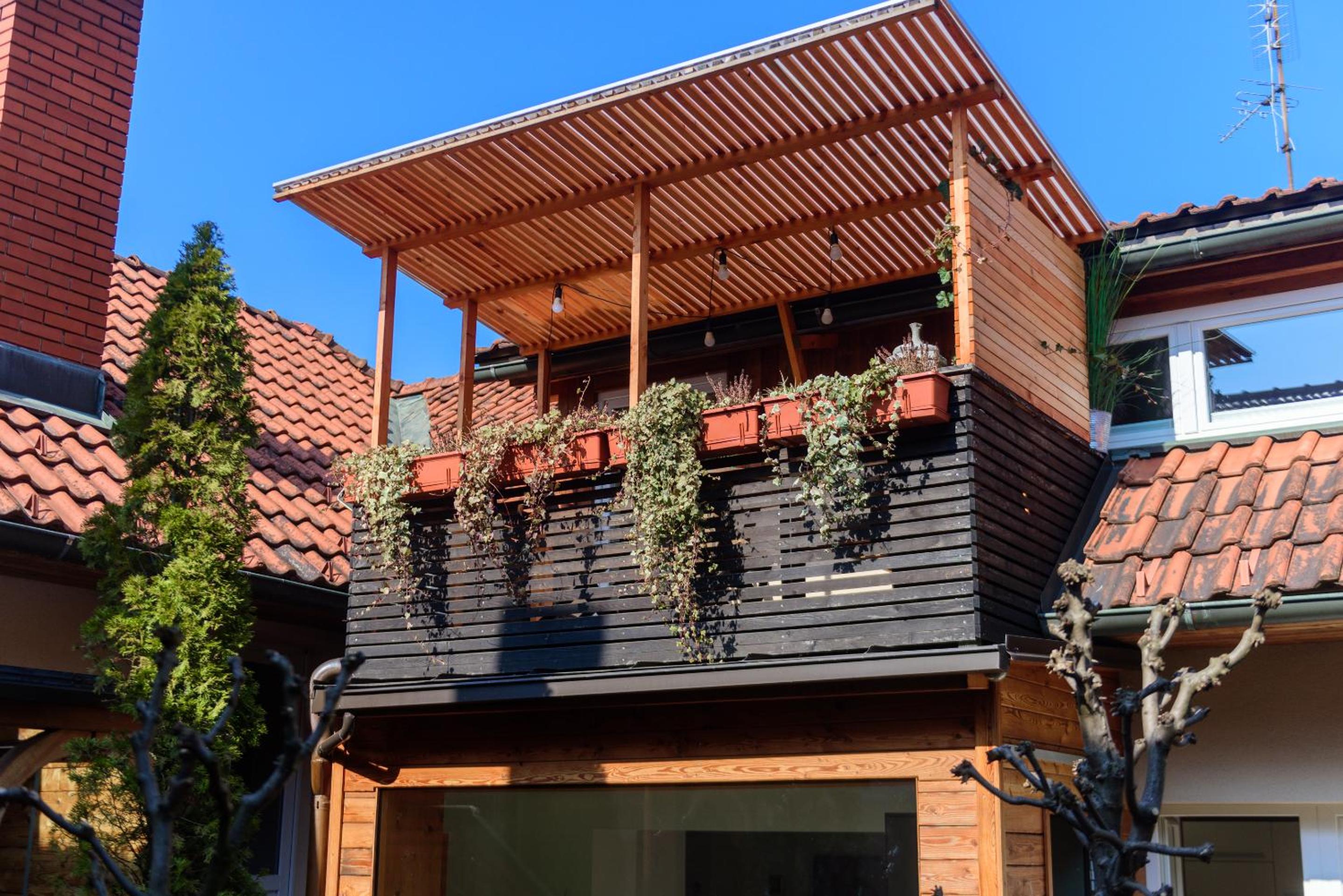 Apartment with Terrace - Photo 26
