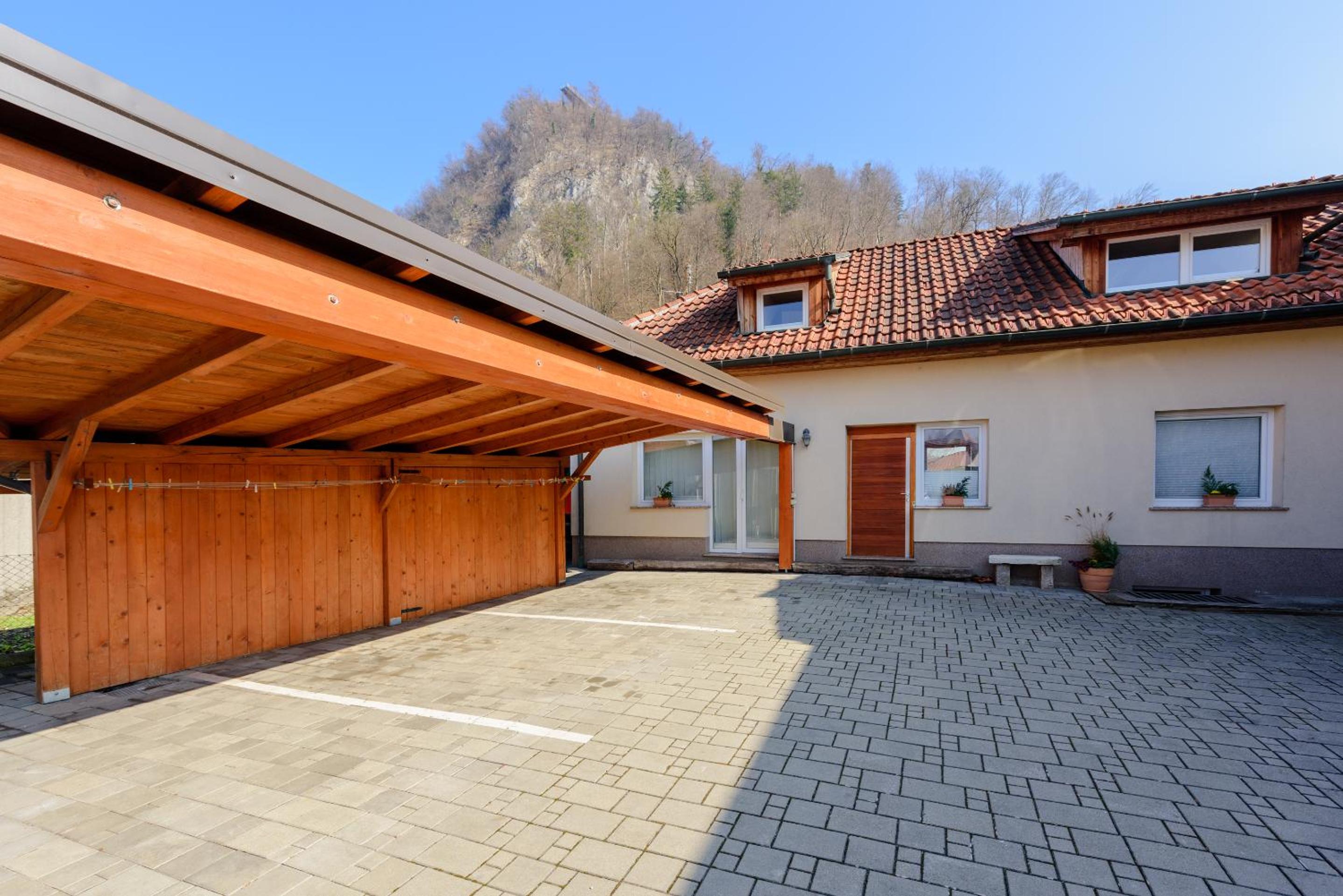 Apartment - Photo 32