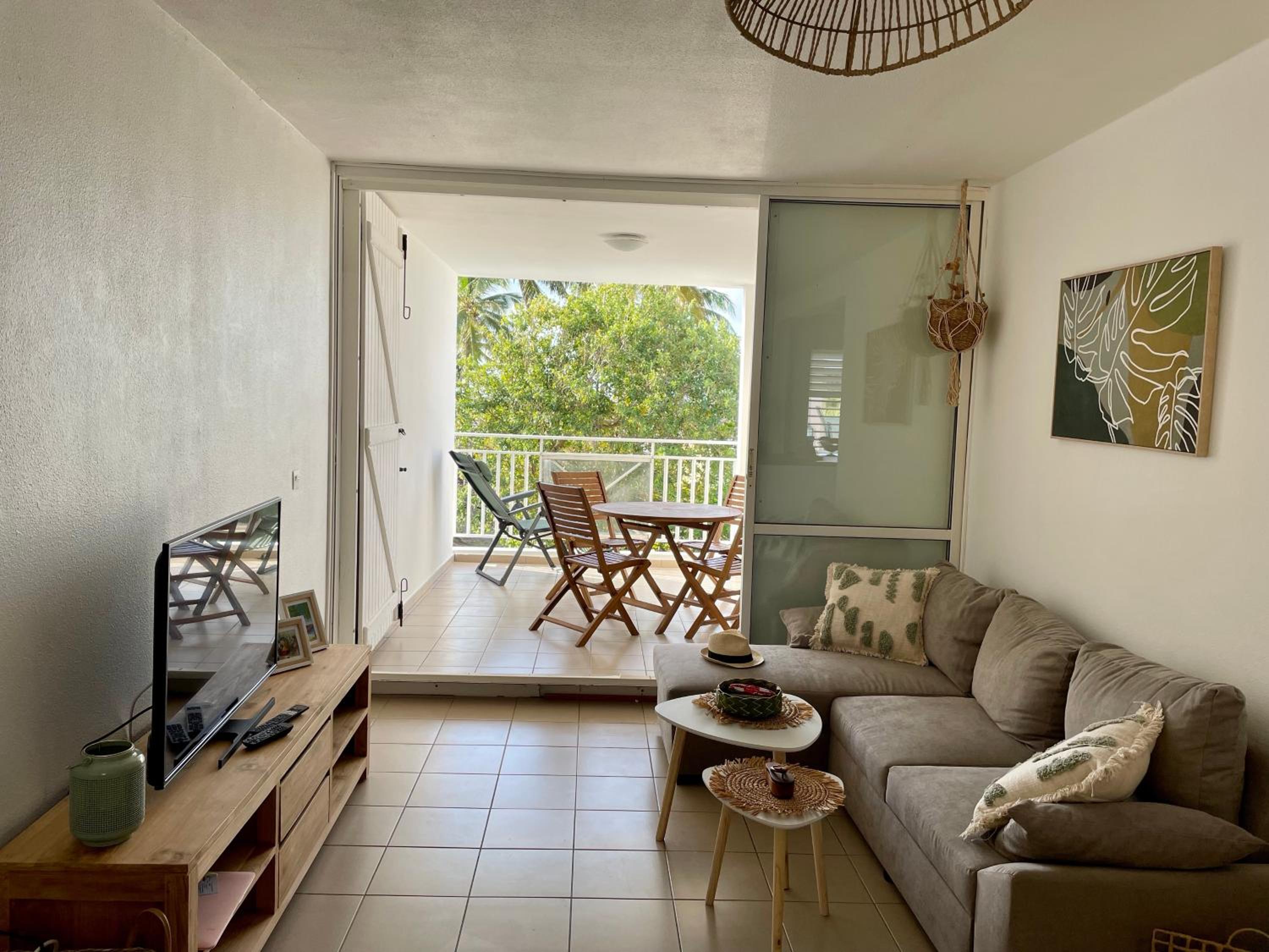 One-Bedroom House photo 3