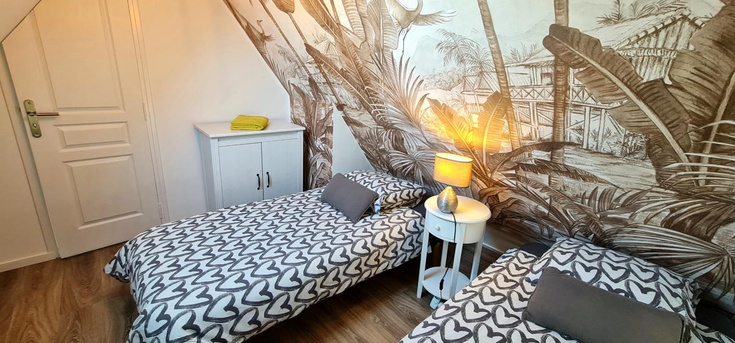Two-Bedroom House - Photo 15