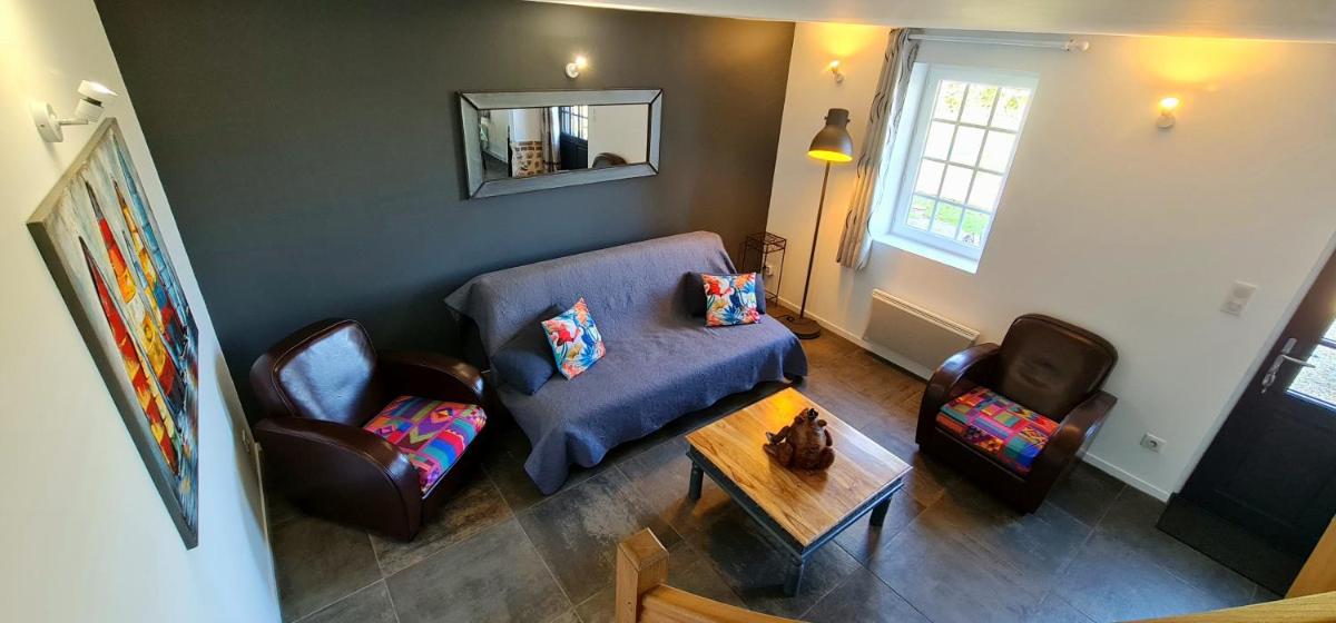 Two-Bedroom House - Photo 4