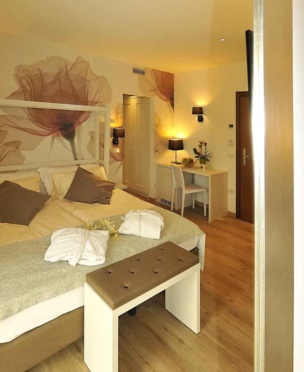 Deluxe Double Room - Photo 7