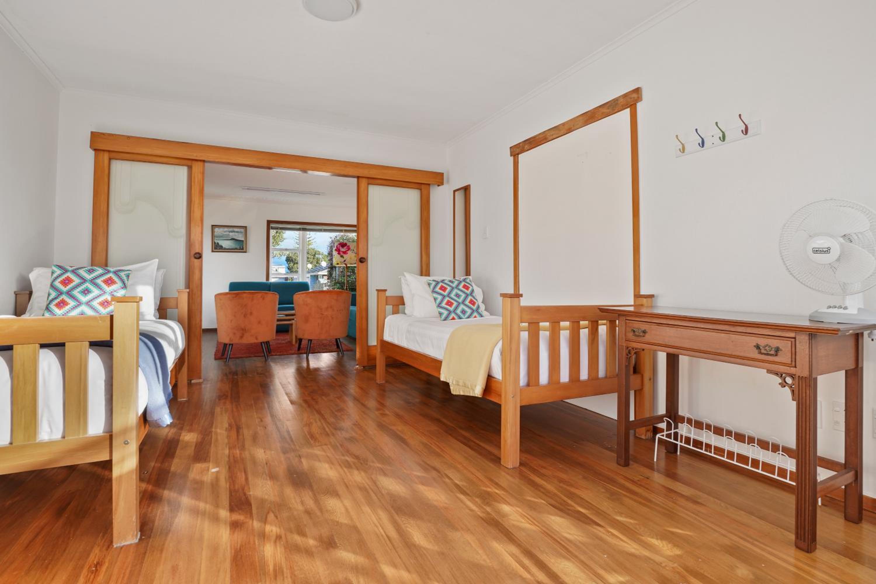 Three-Bedroom House - Photo 10