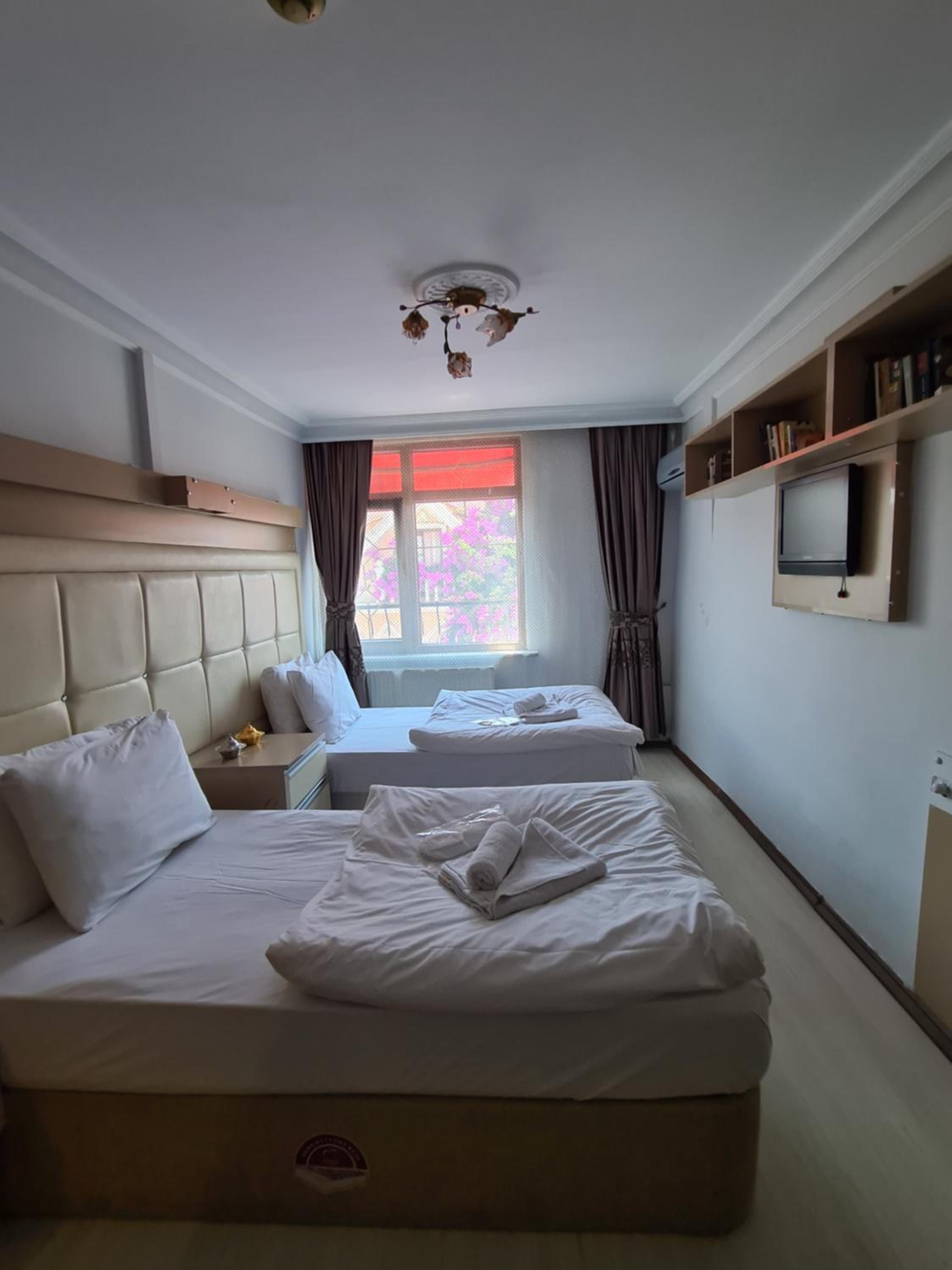 Standard Twin Room photo 2