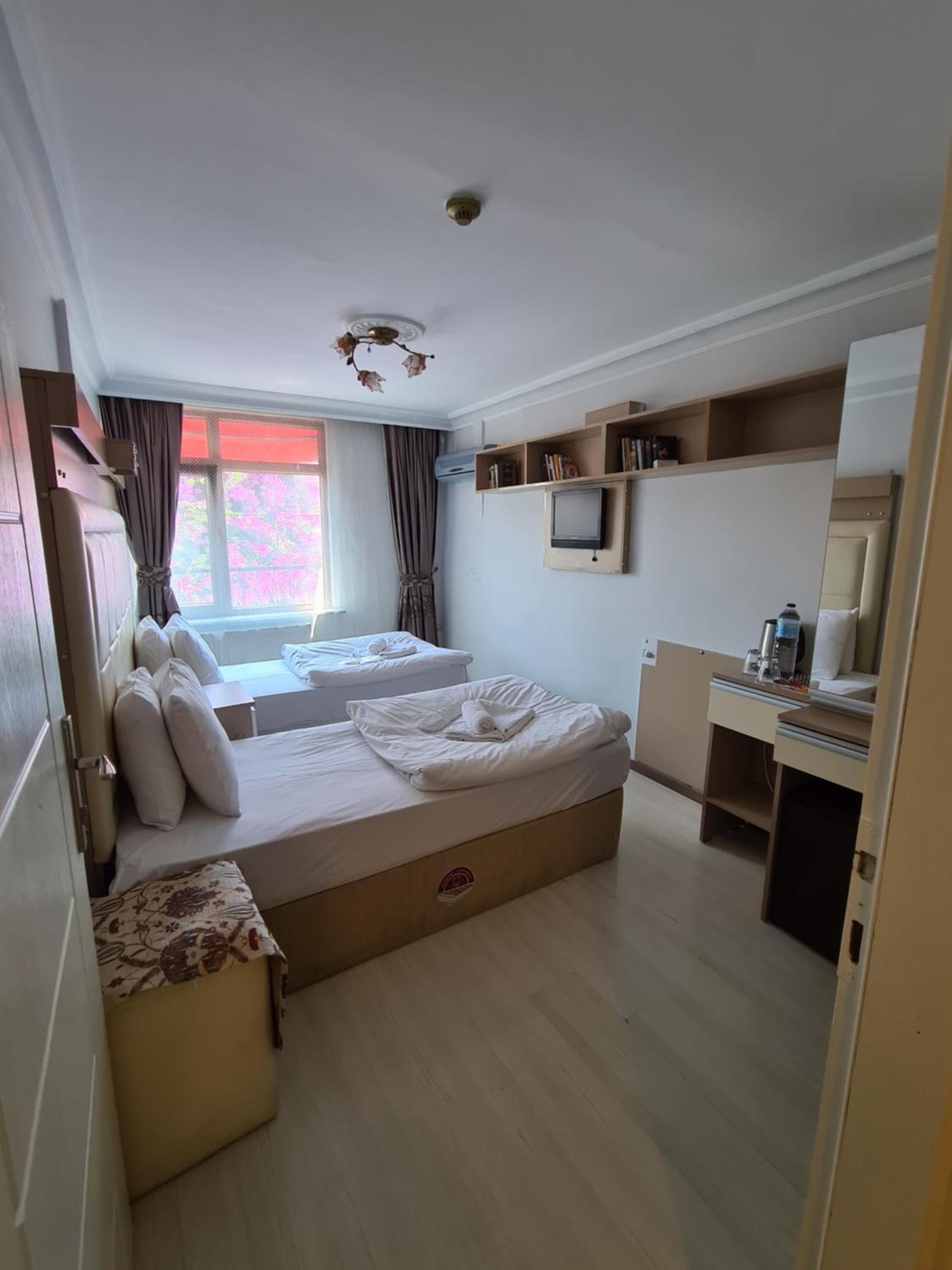 Standard Twin Room photo 1