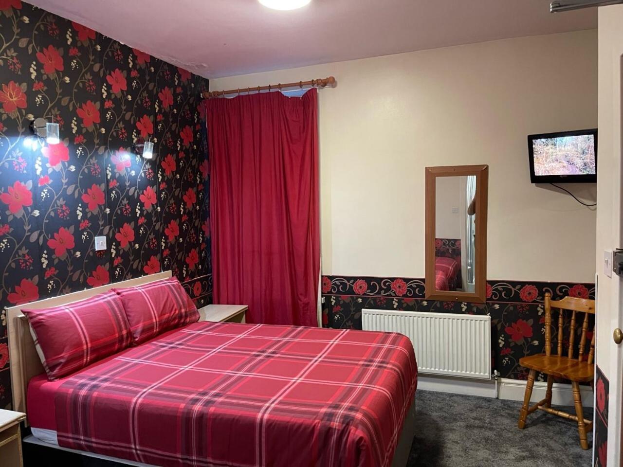 Standard Triple Room - Photo 4