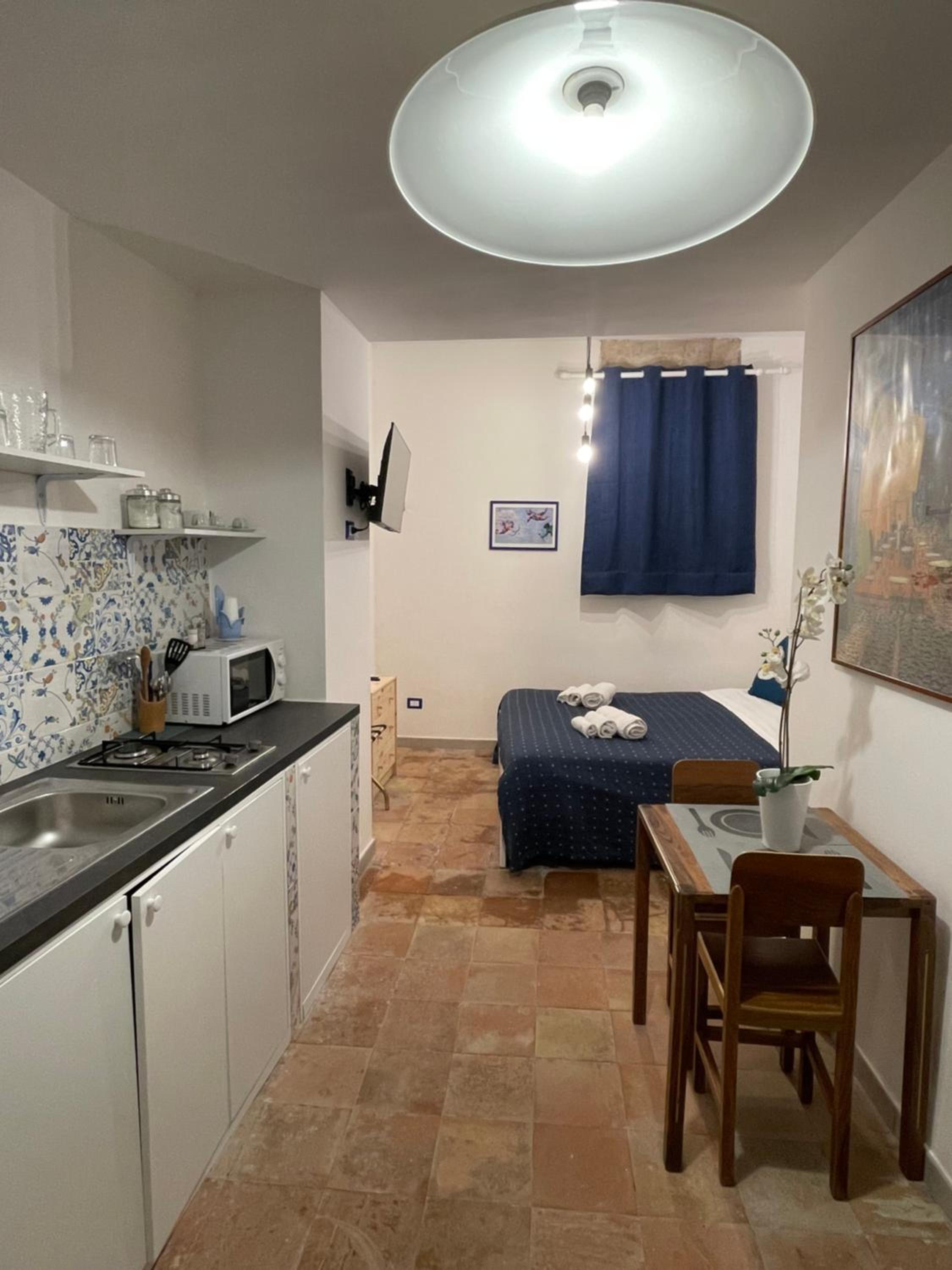 One-Bedroom Apartment