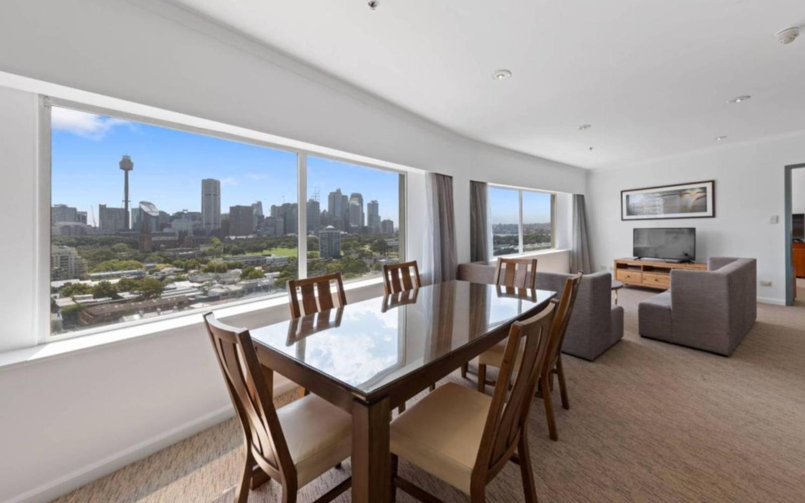 One-Bedroom King Suite