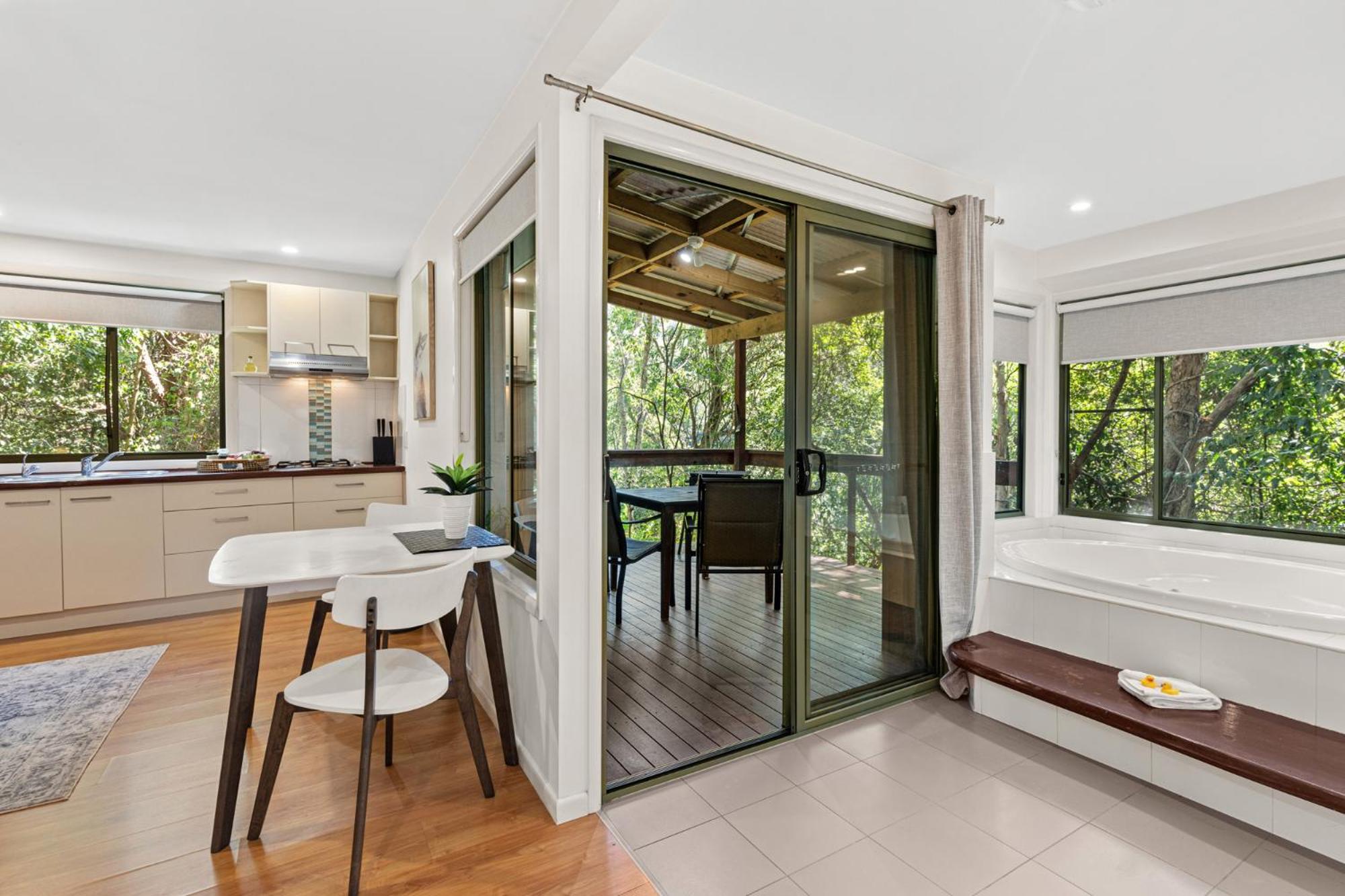 The Gum Nut Cottage with Indoor Spa photo 2