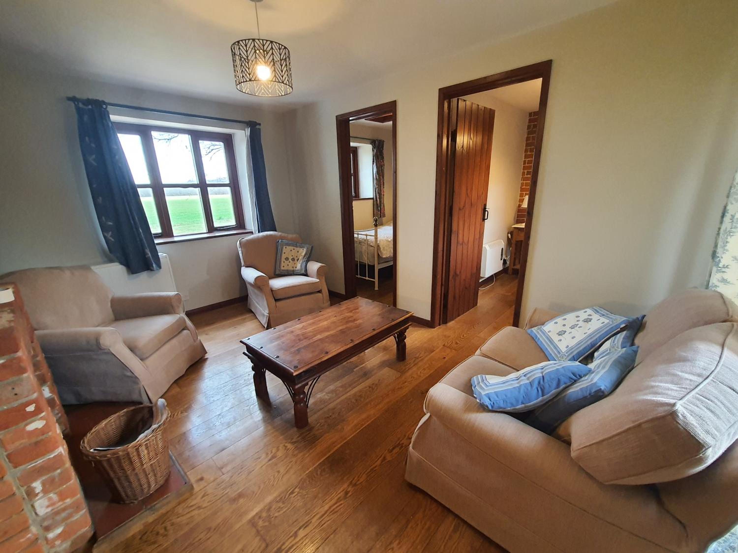 Three-Bedroom House photo 3