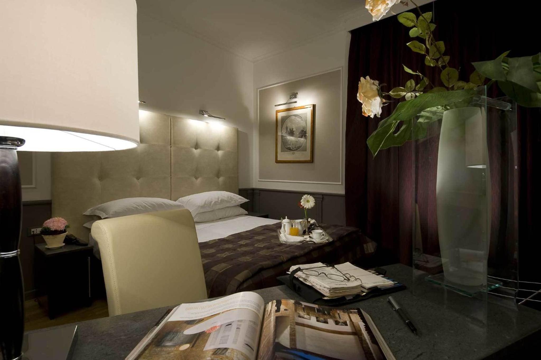 Double or Twin Room photo 3