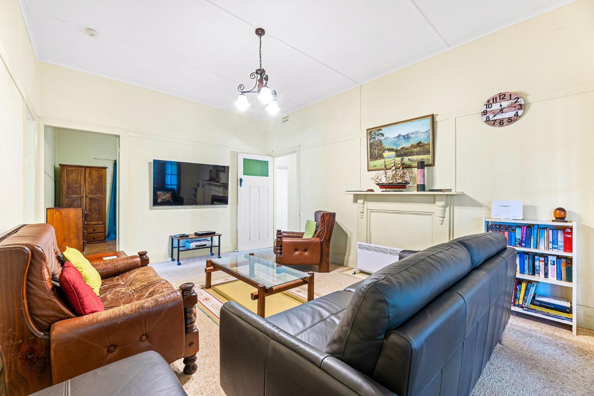 Four-Bedroom House photo 1