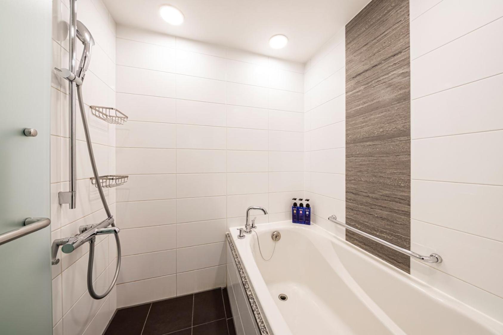 Executive Deluxe Twin Room With Skytree Side - Non Smoking