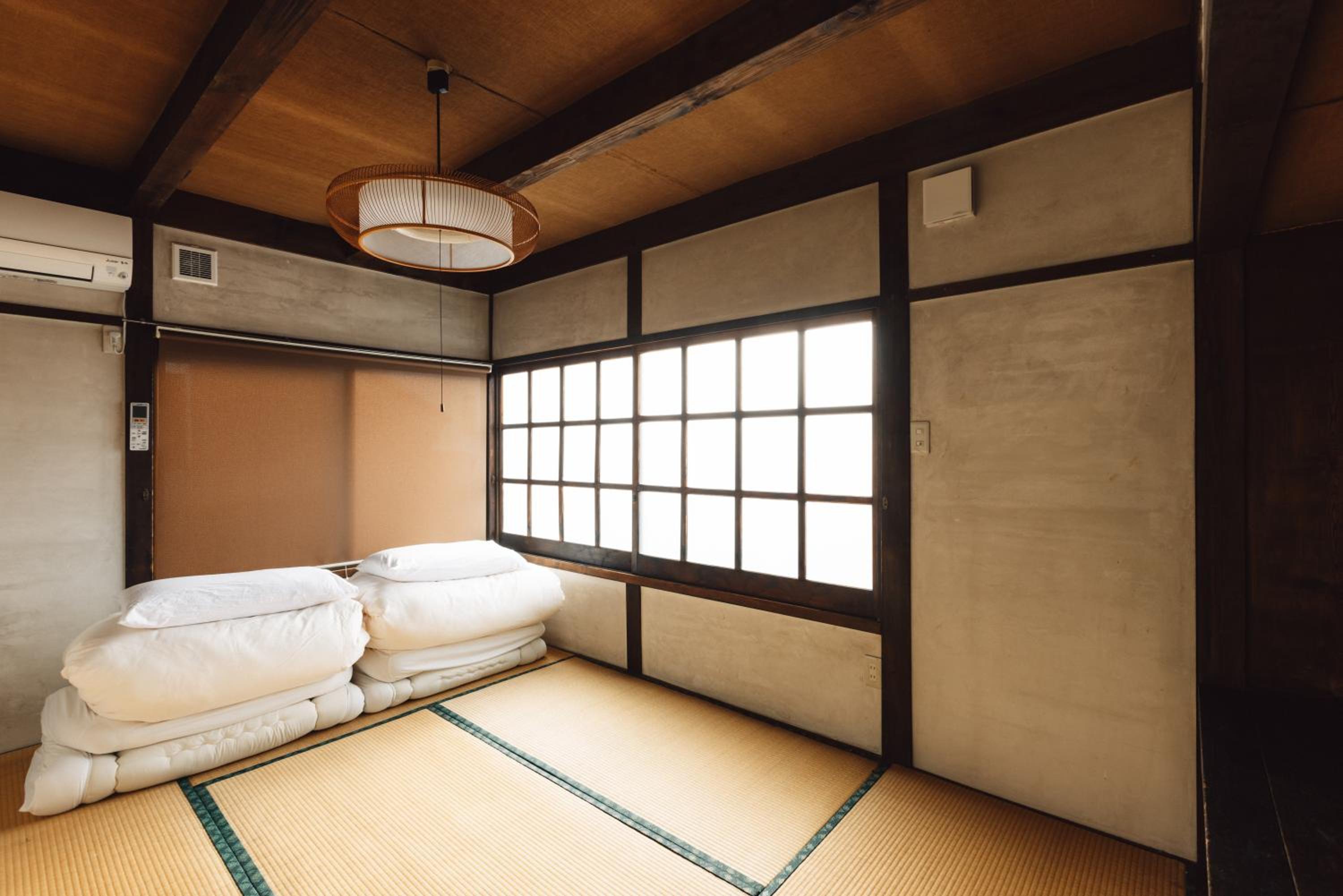 Economy Twin Room