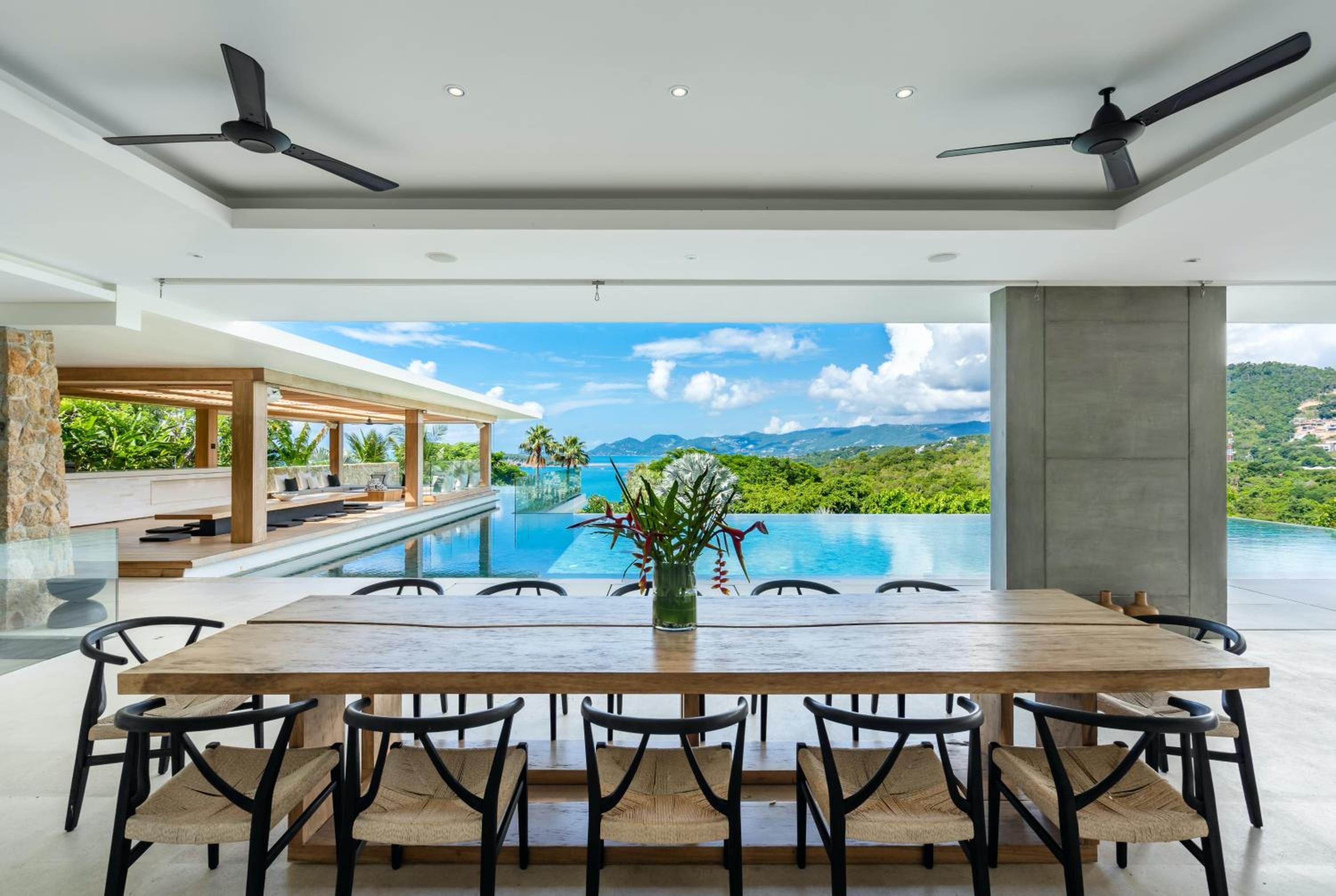 Eight-Bedroom Villa PLUS photo 2