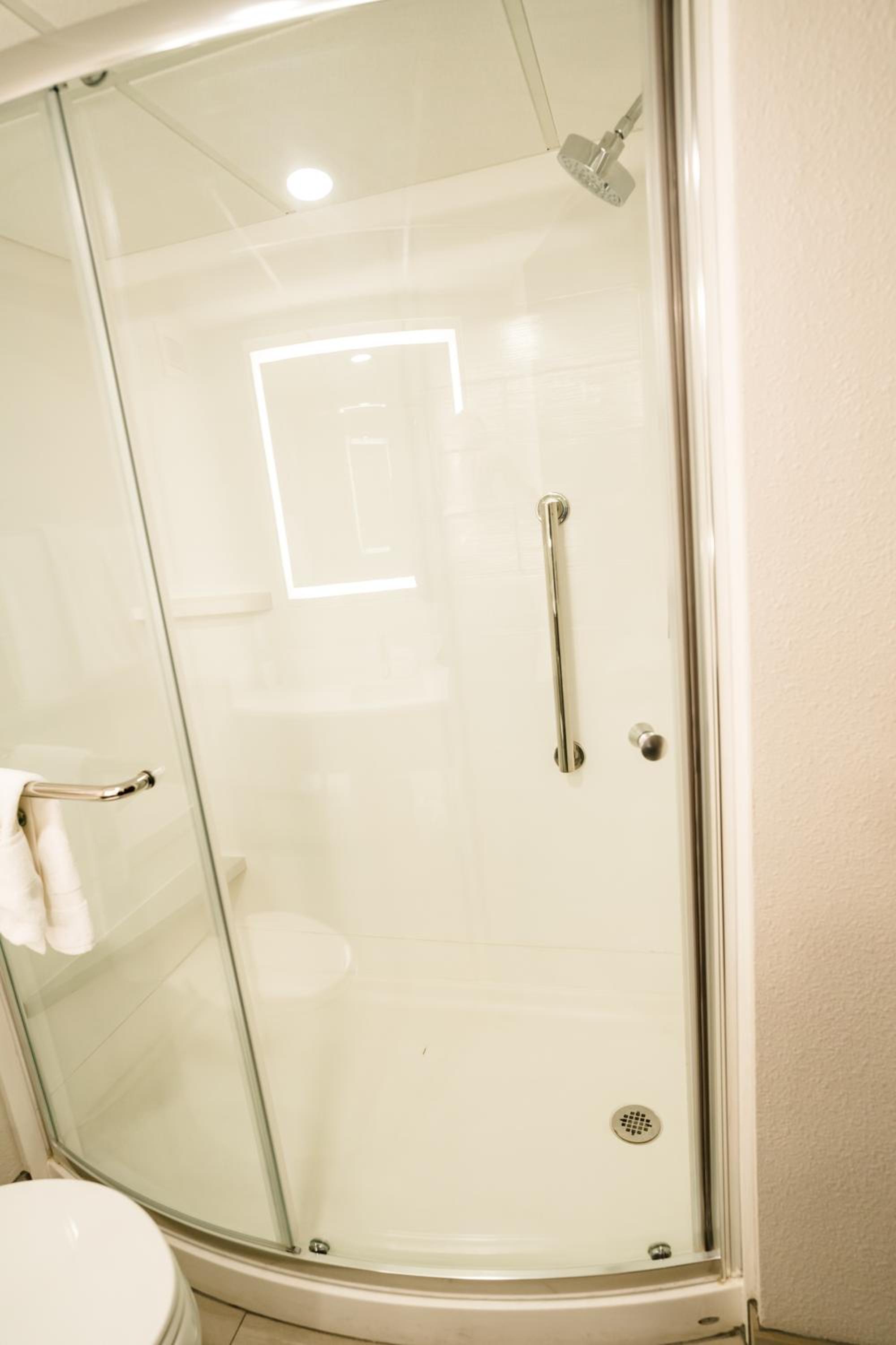 Standard Room - Photo 7