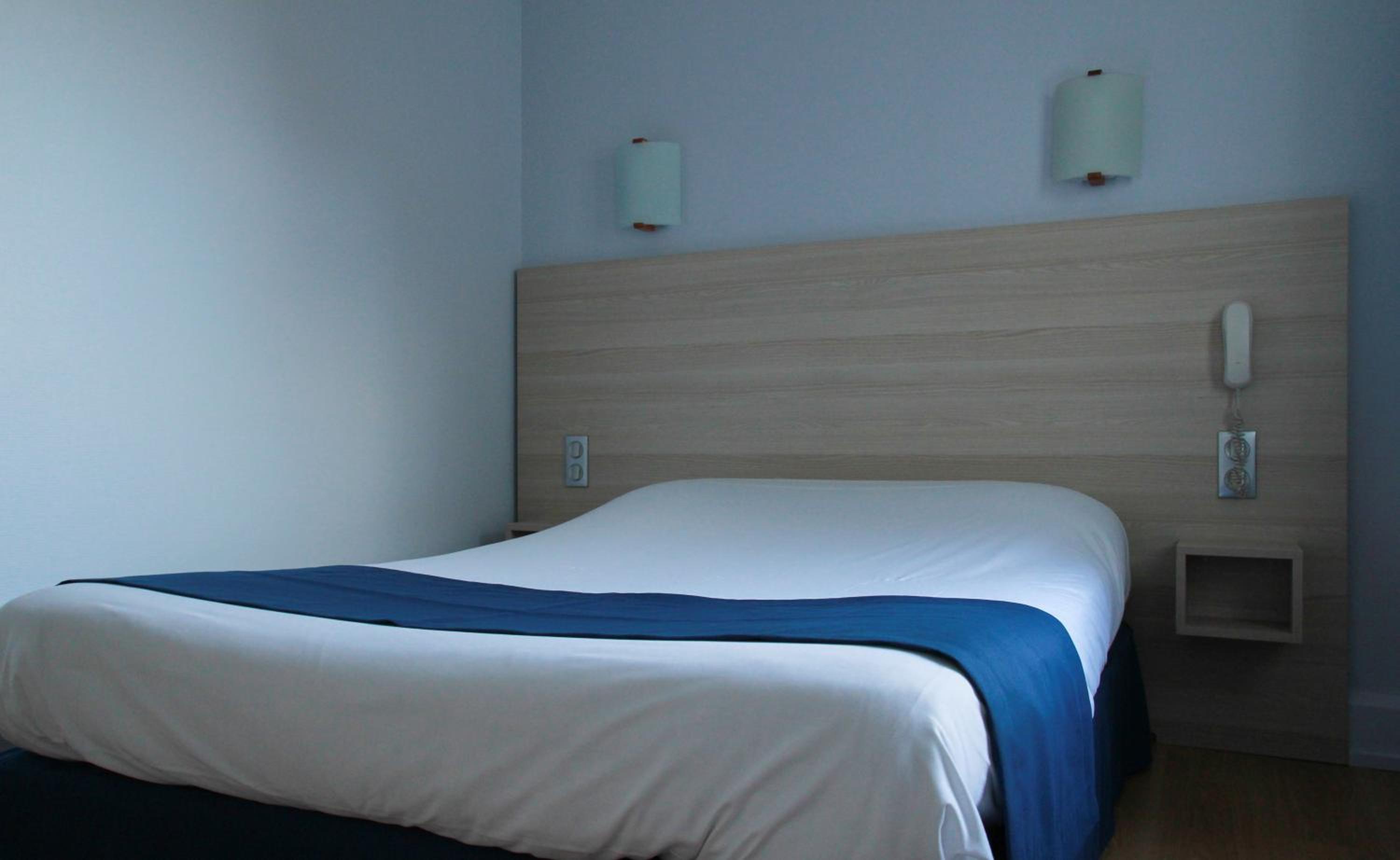 Standard Double Room photo 3