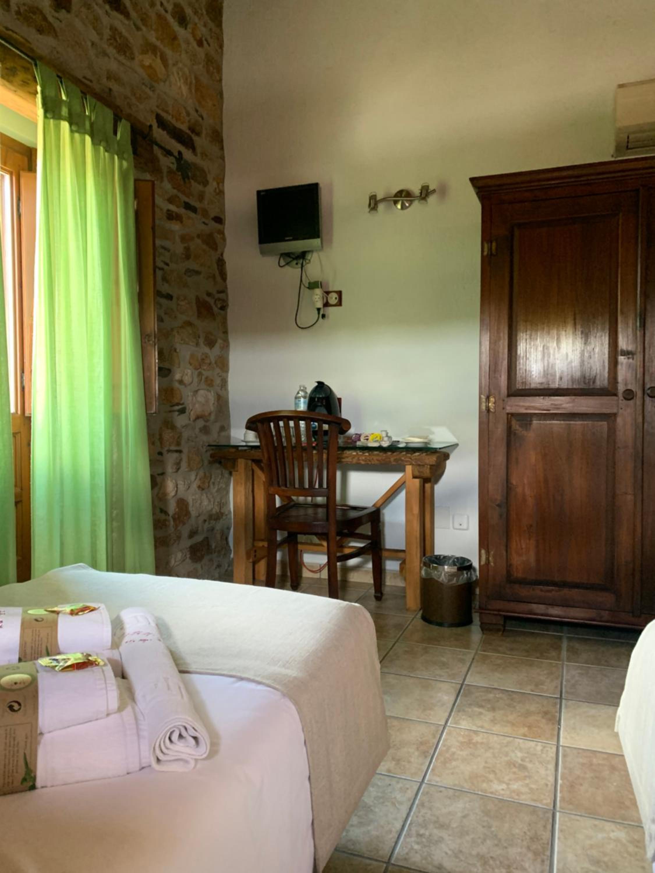Habitación Doble con Baño Privado
