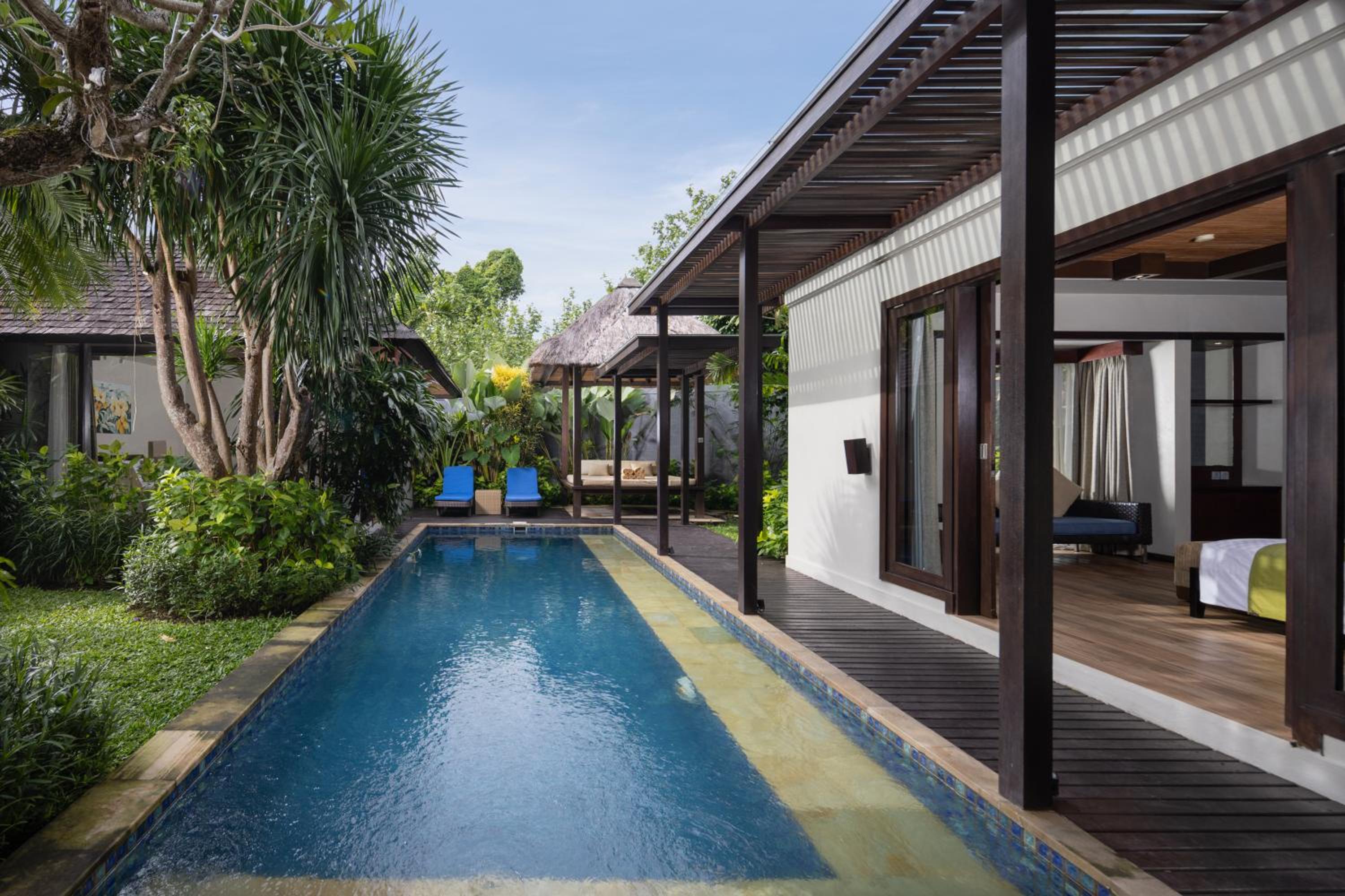 Three-Bedroom Villa with Private Pool - Photo 29