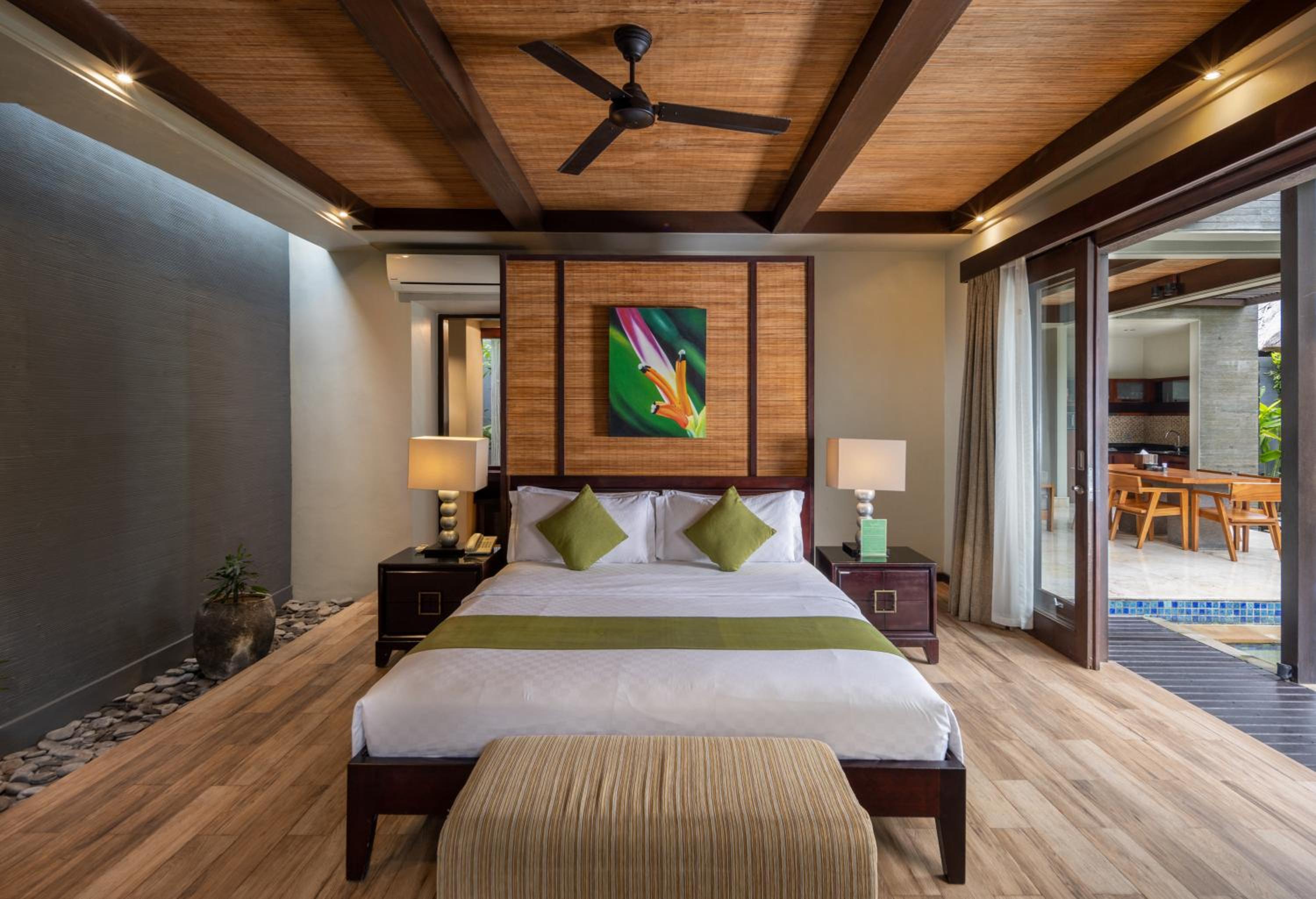 Three-Bedroom Villa with Private Pool - Photo 21